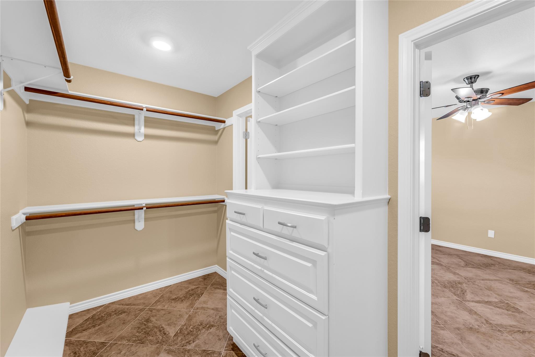 5611 Palm Circle