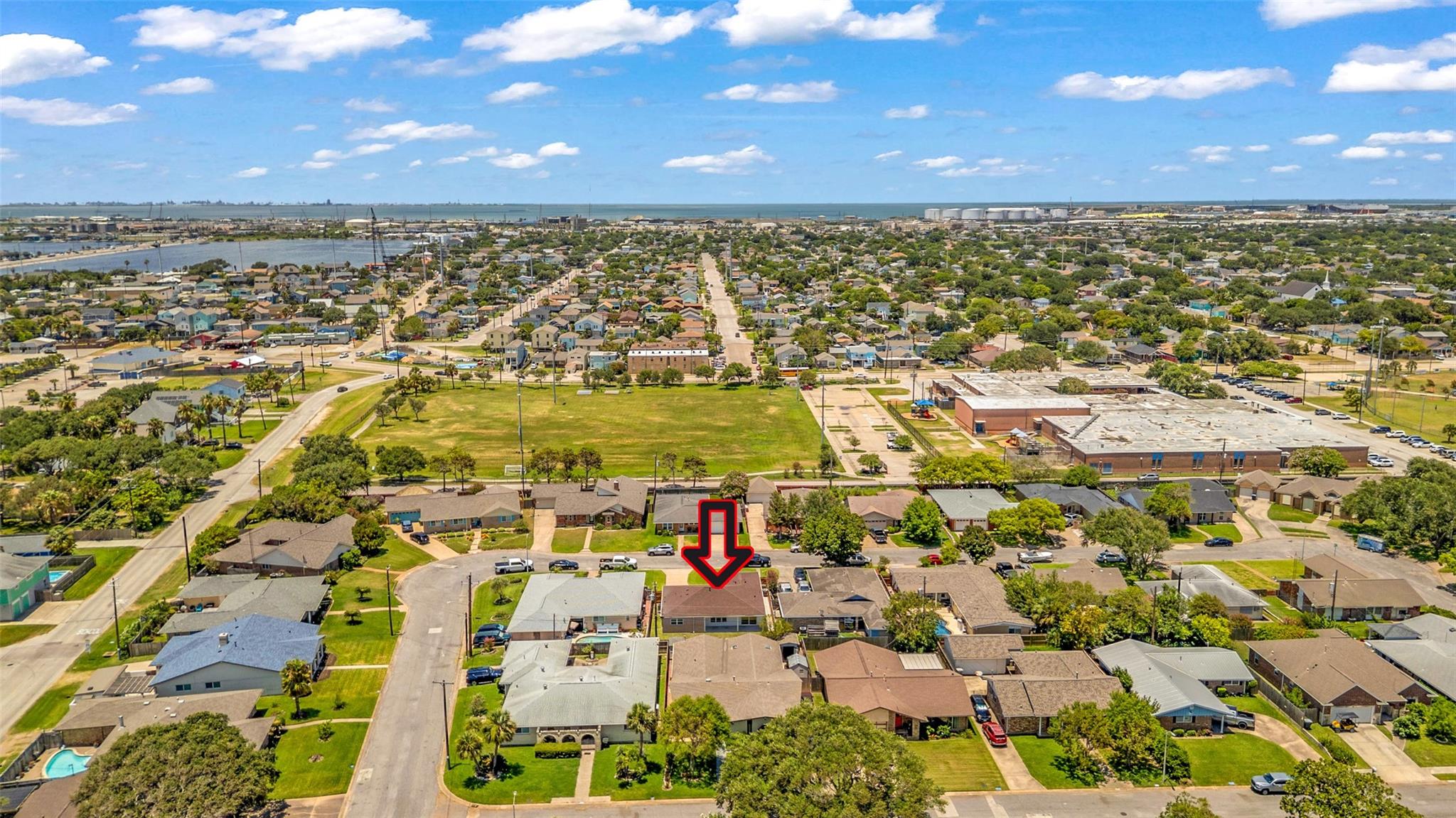 5611 Palm Circle