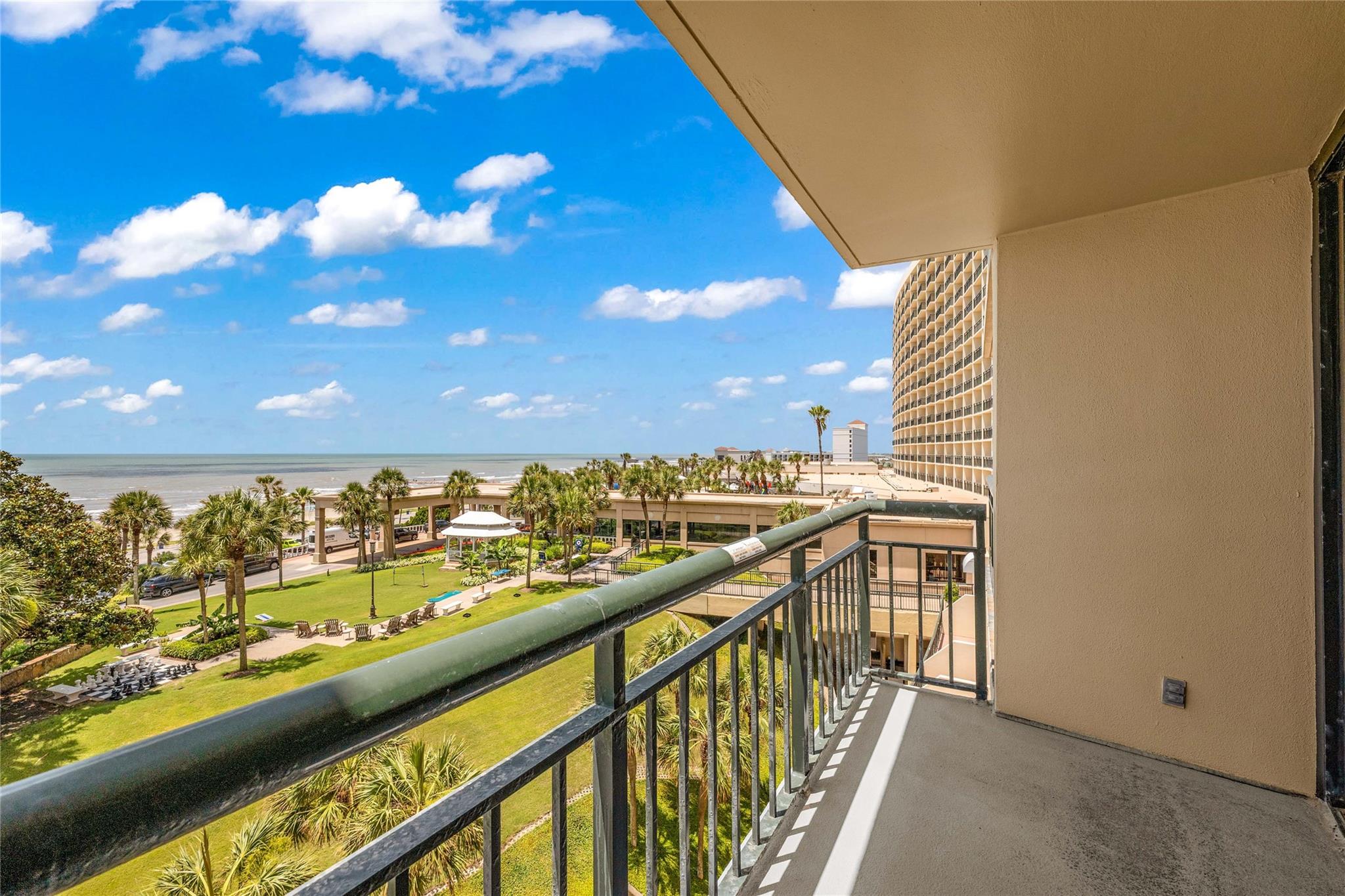 5220 Seawall Boulevard # 635