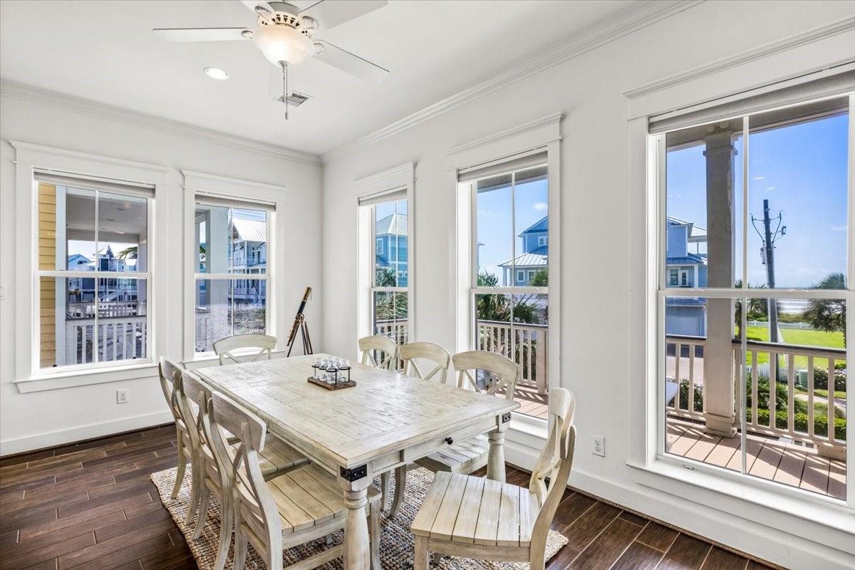 11406 Beachside