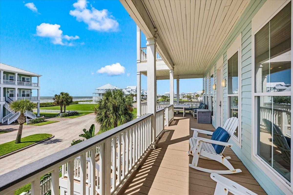 11406 Beachside