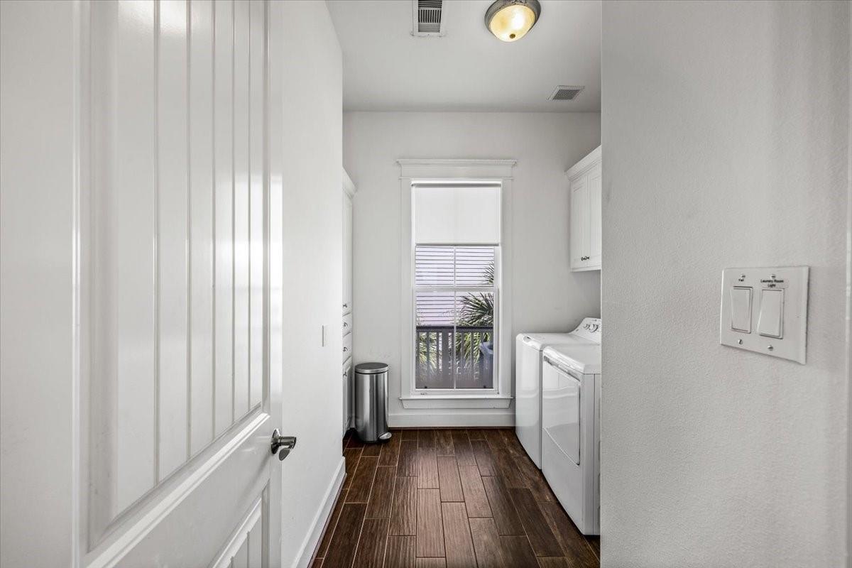 11406 Beachside