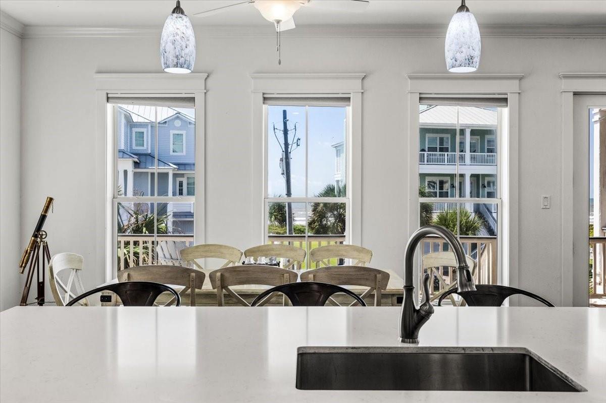 11406 Beachside