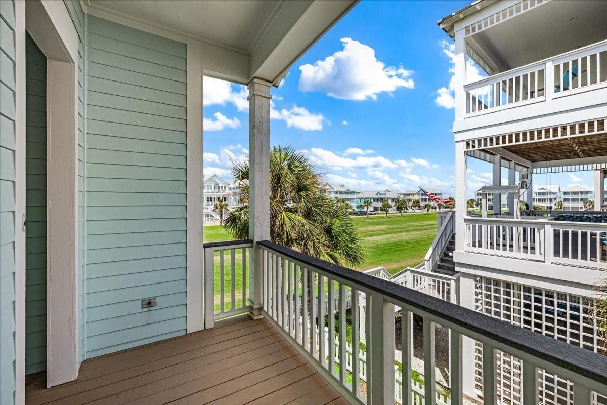 11406 Beachside