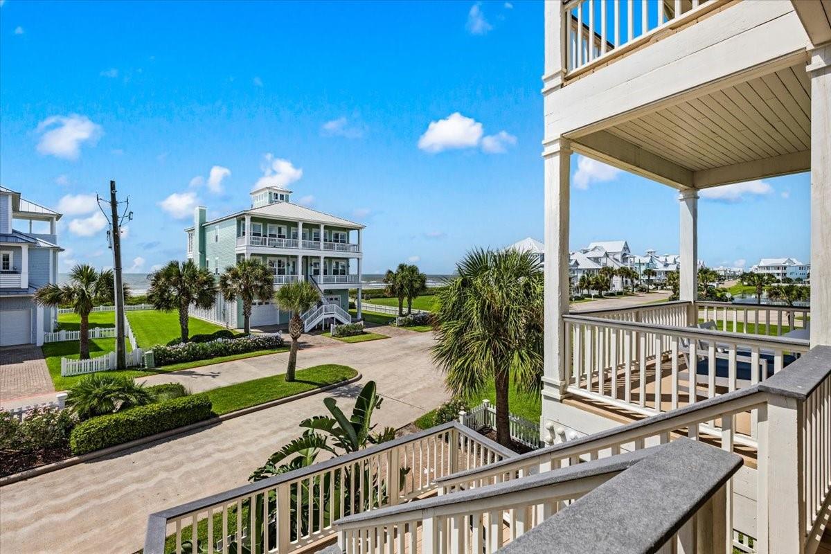 11406 Beachside