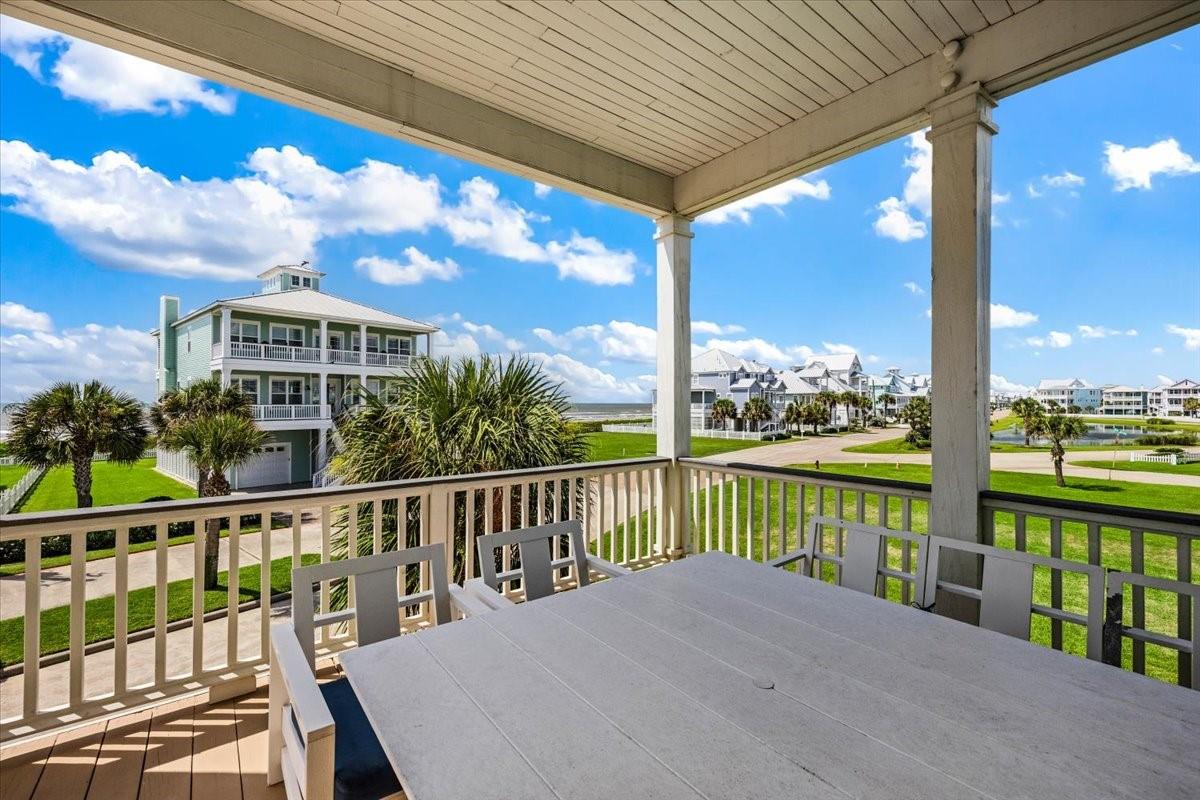 11406 Beachside
