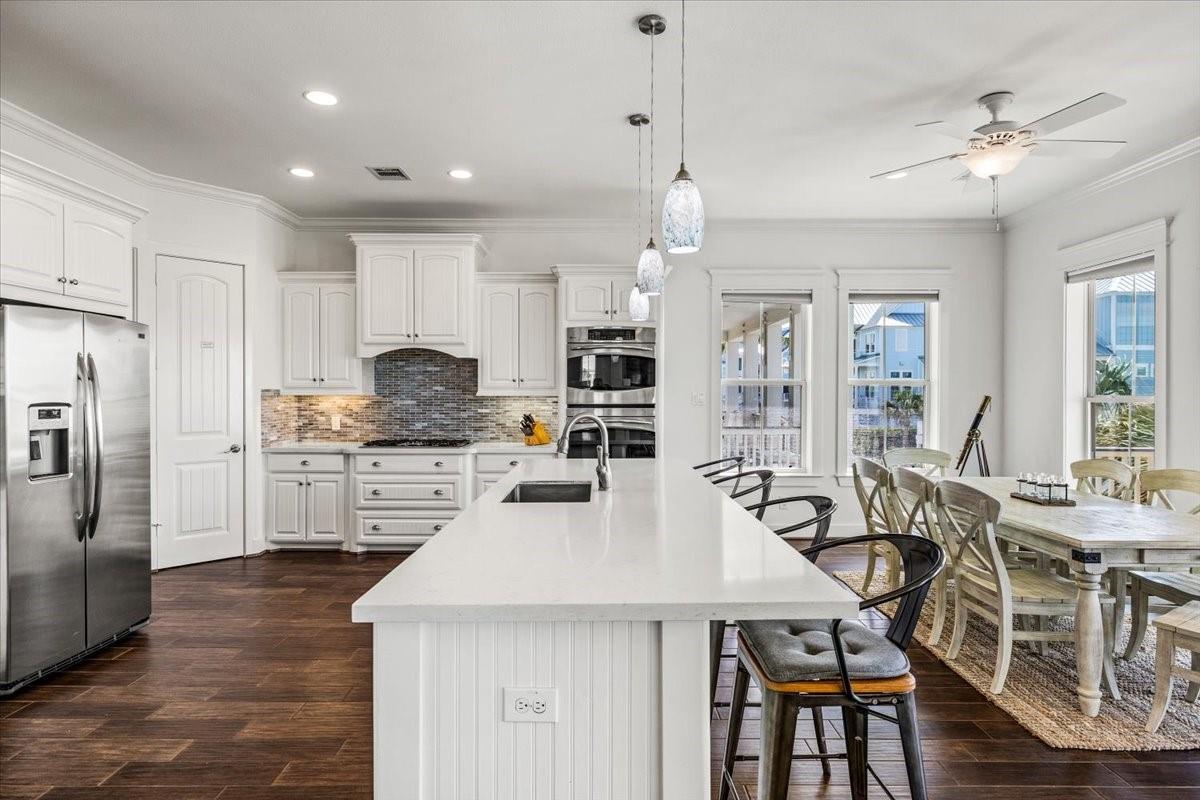 11406 Beachside