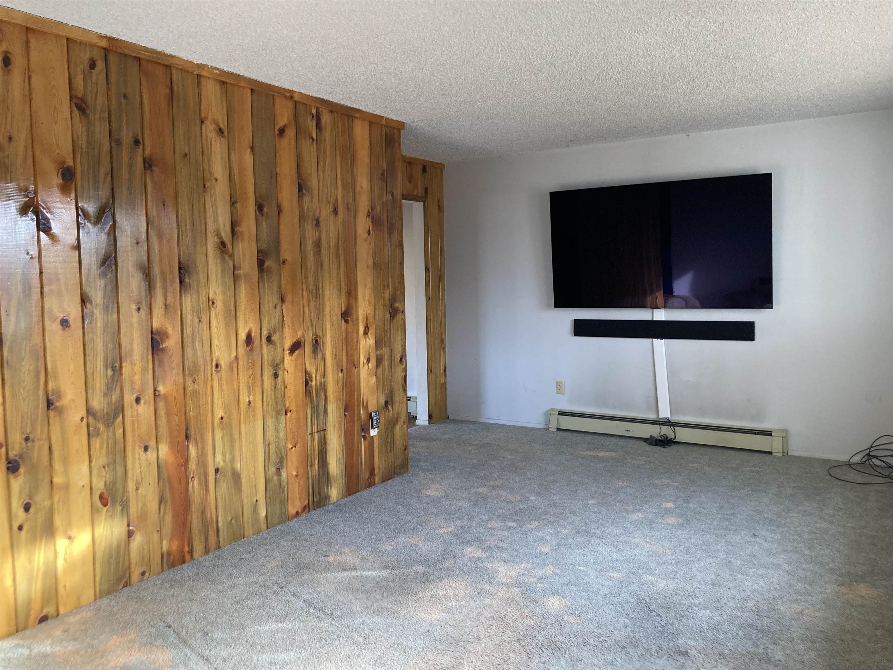 292 Dartmouth Lane Unit: A