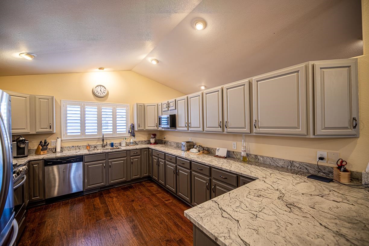 1545 SE Stonebridge Drive