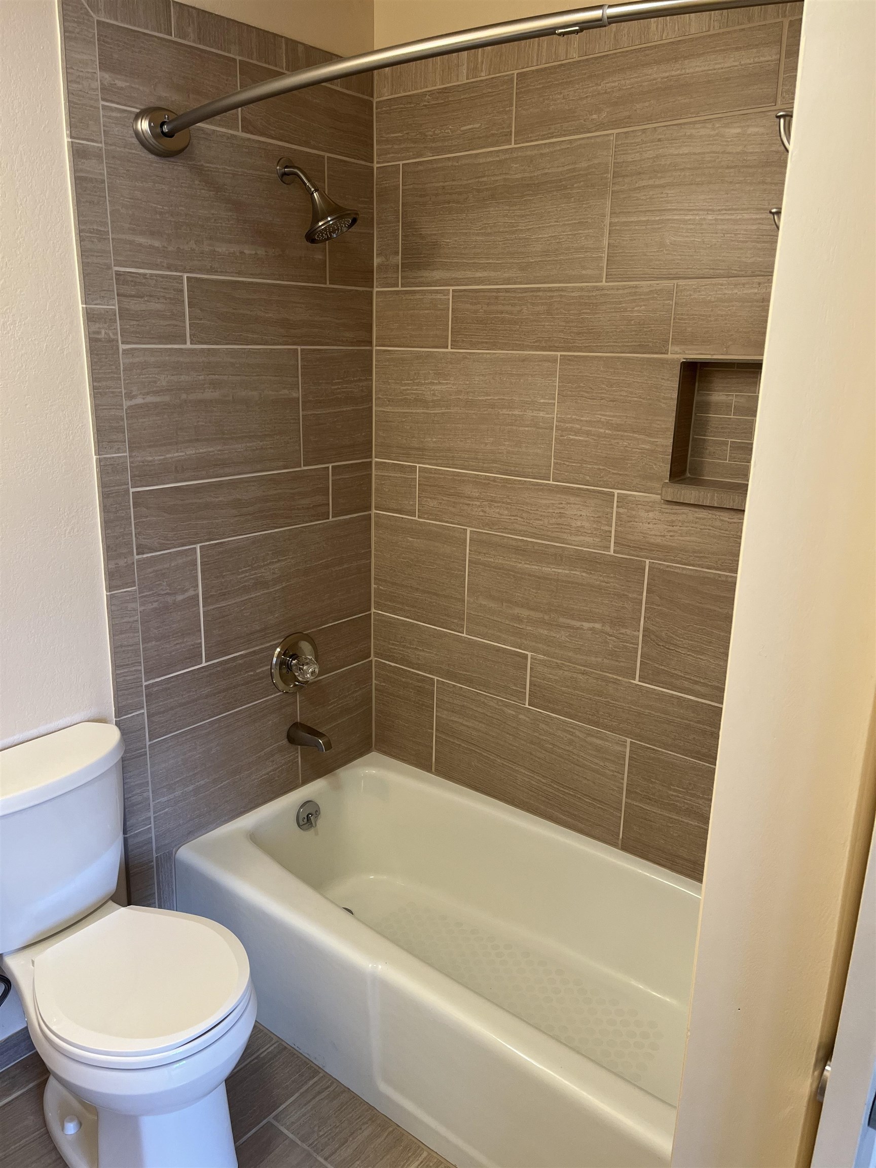 636 Horizon Drive Unit: 909