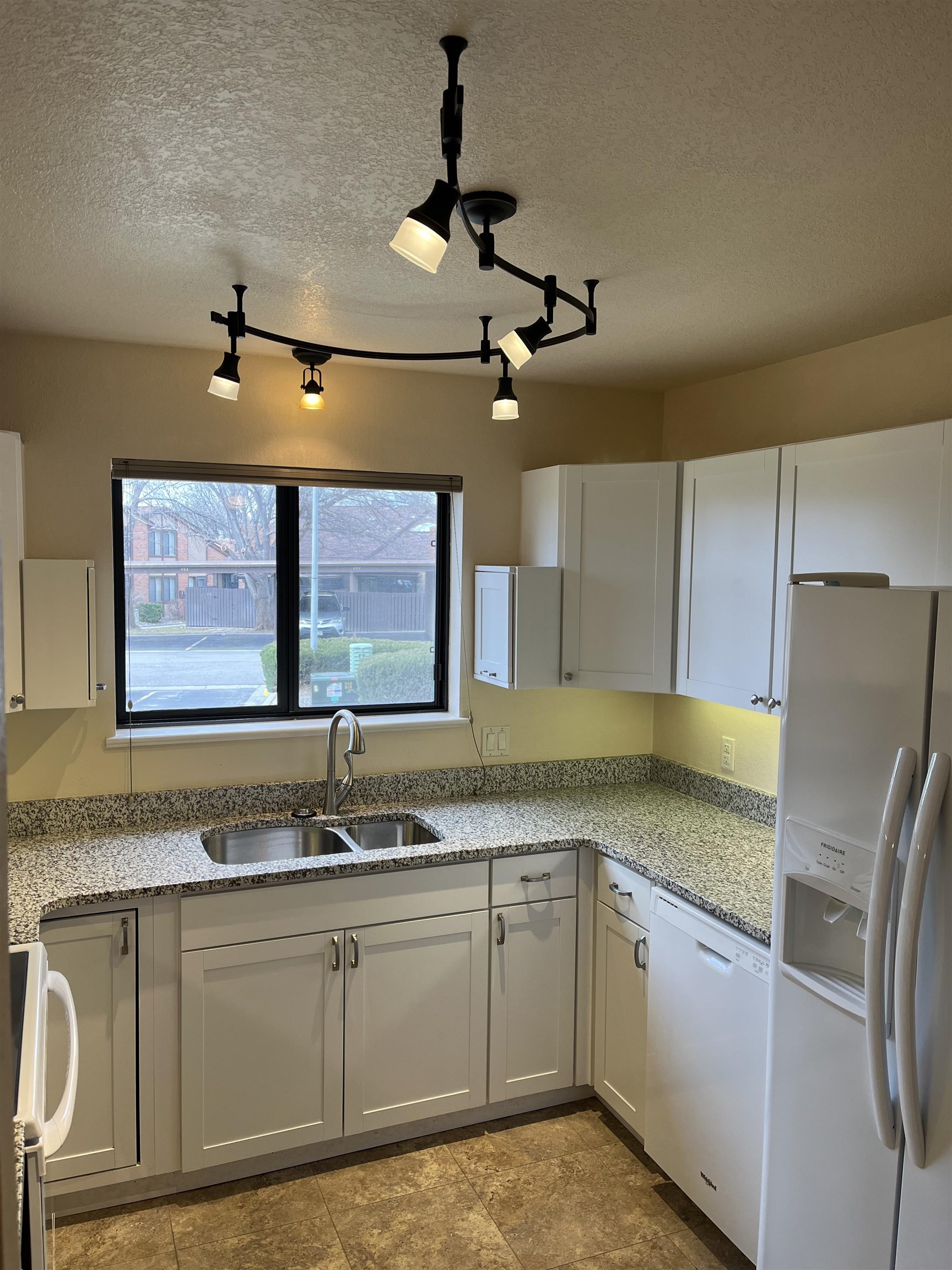 636 Horizon Drive Unit: 909