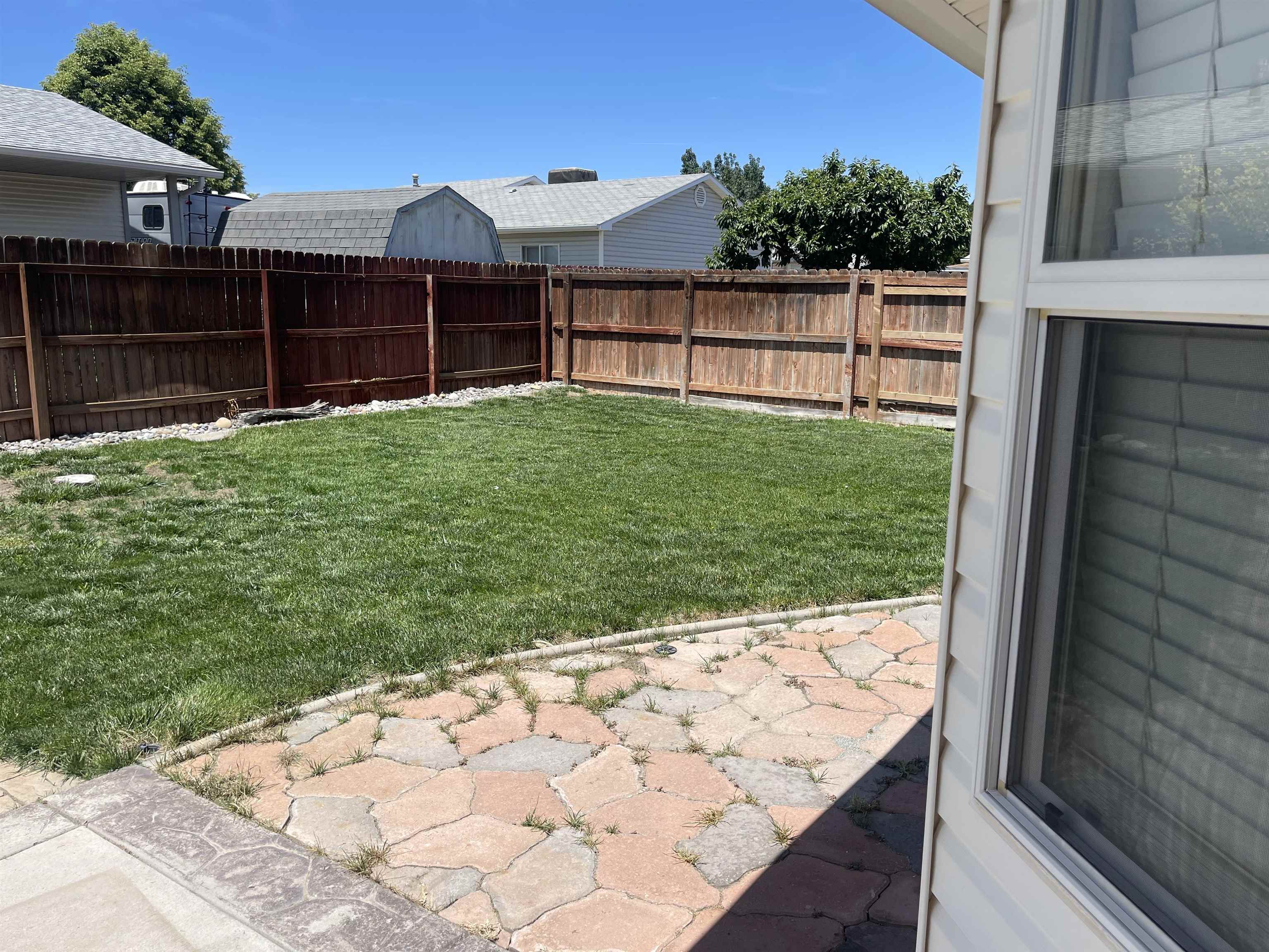 429 Mountainside Lane