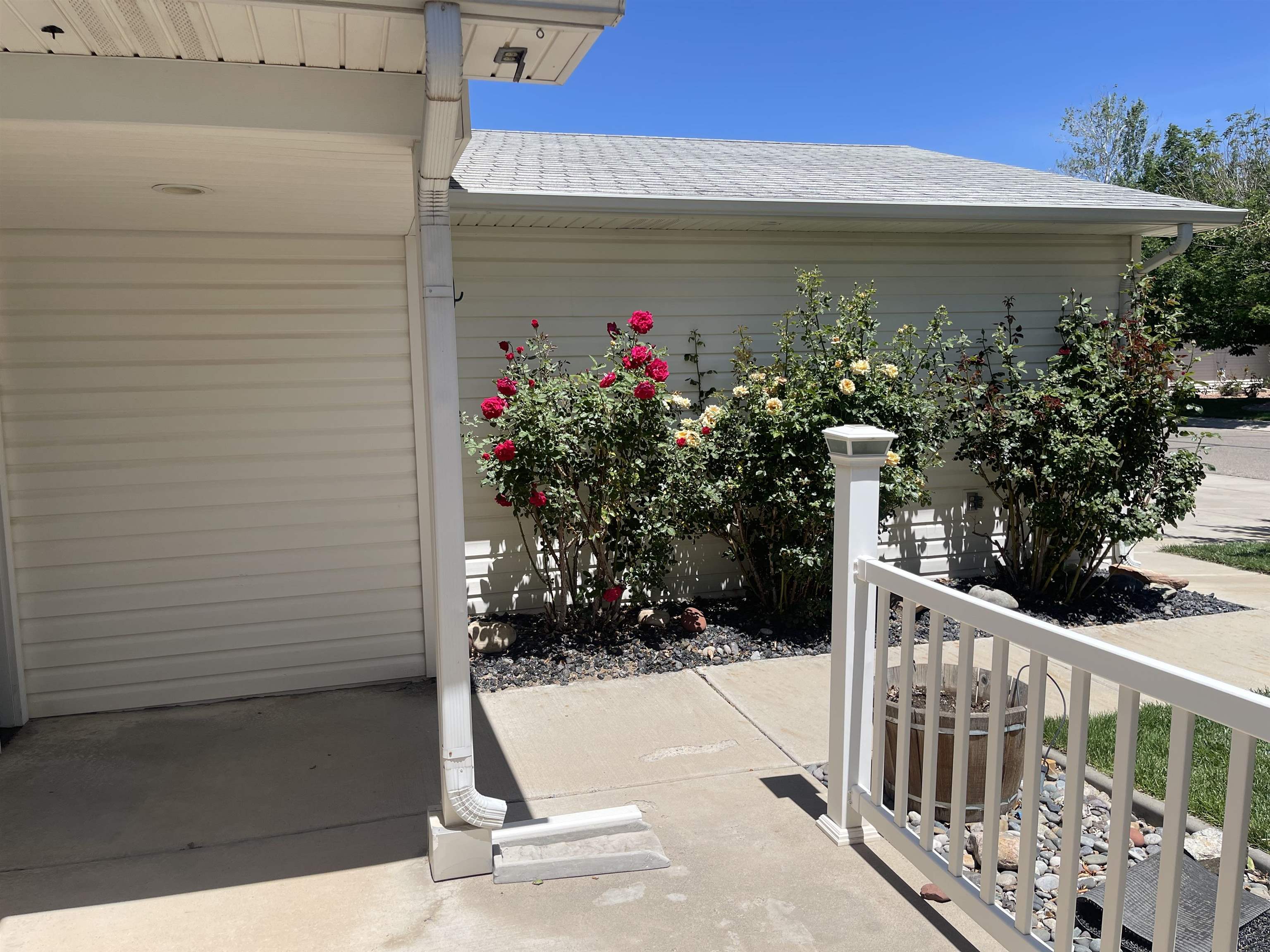 429 Mountainside Lane