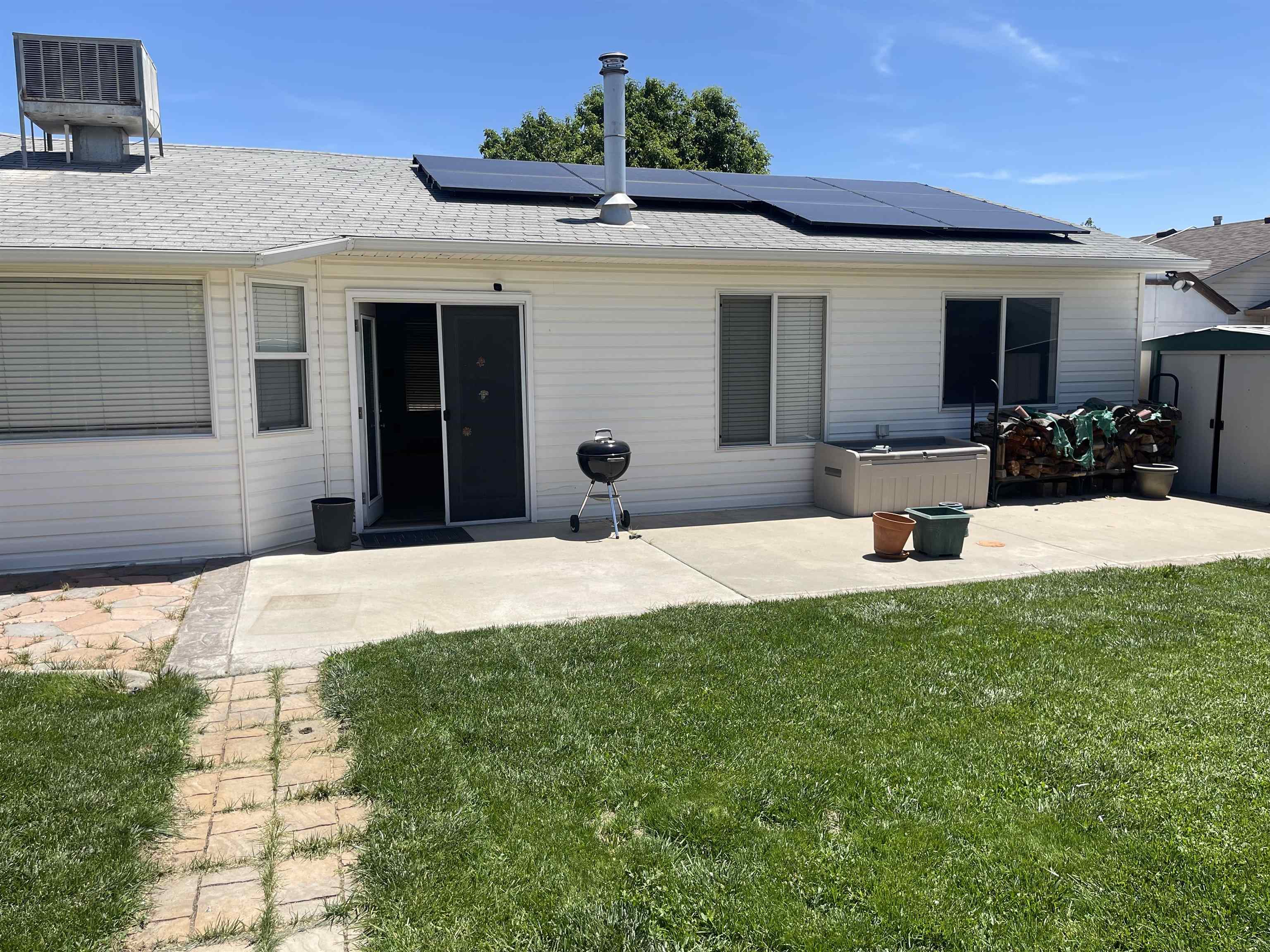 429 Mountainside Lane