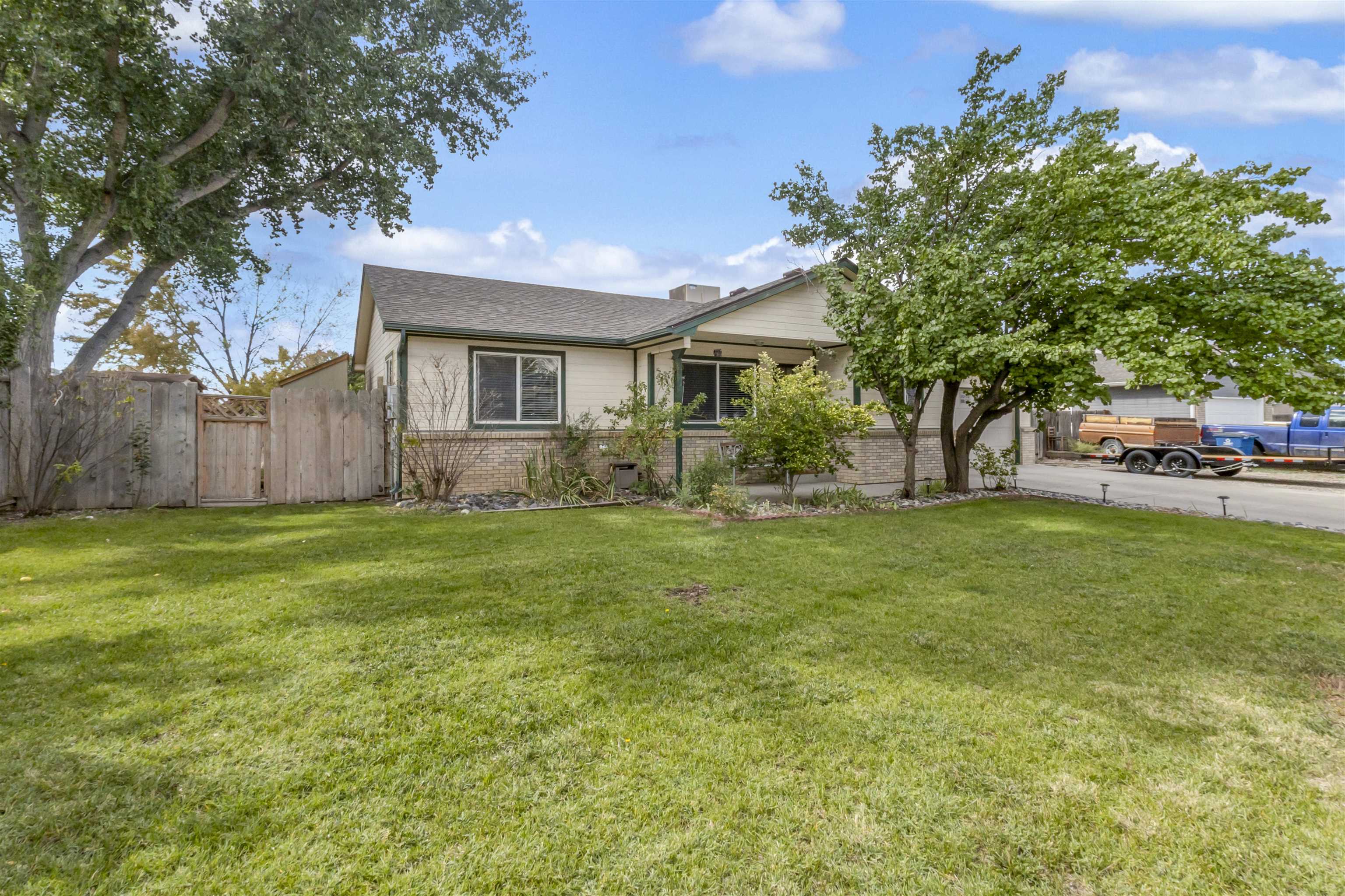 3281 1/2 San Felipe Avenue