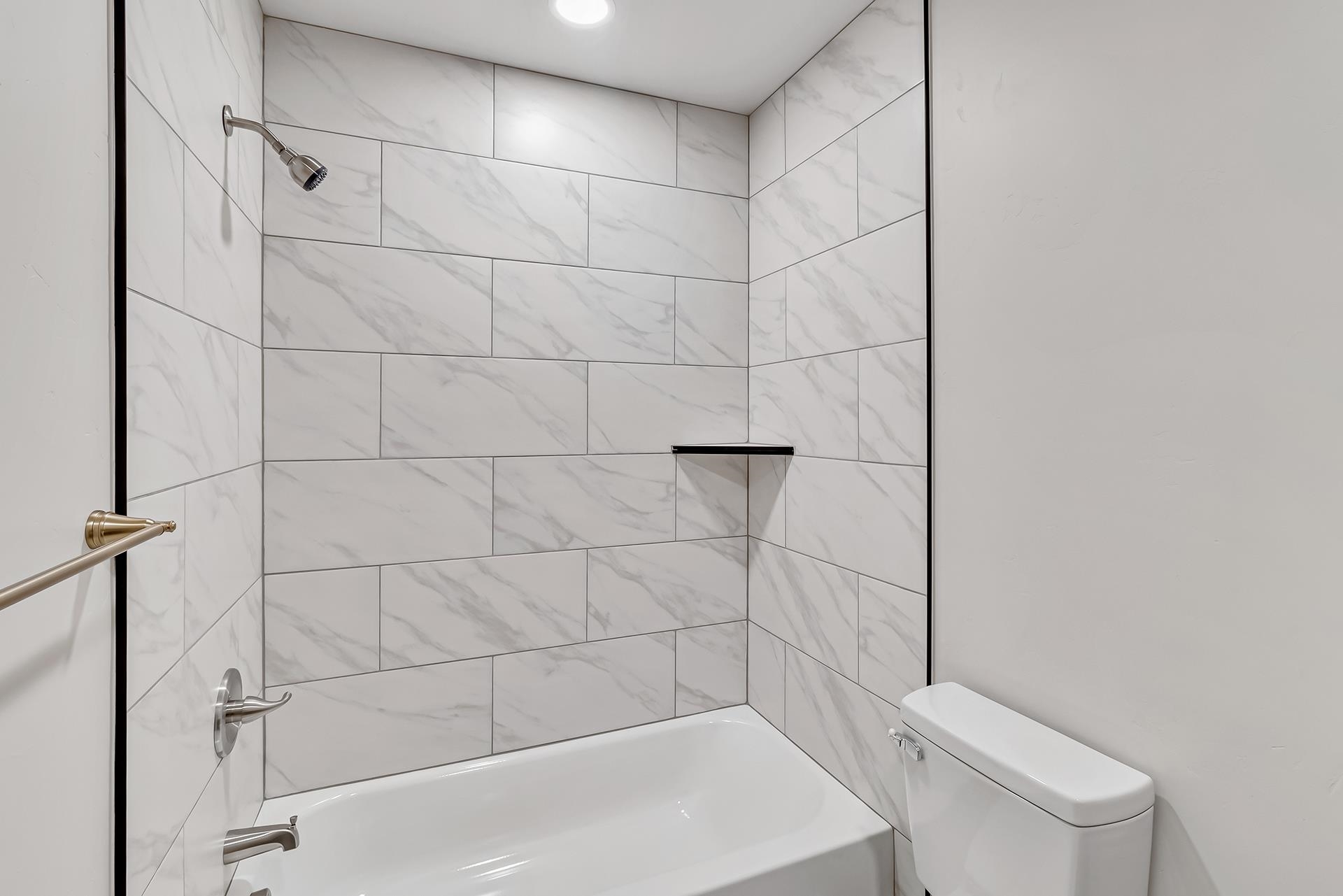 598 & 599 Teatro Court