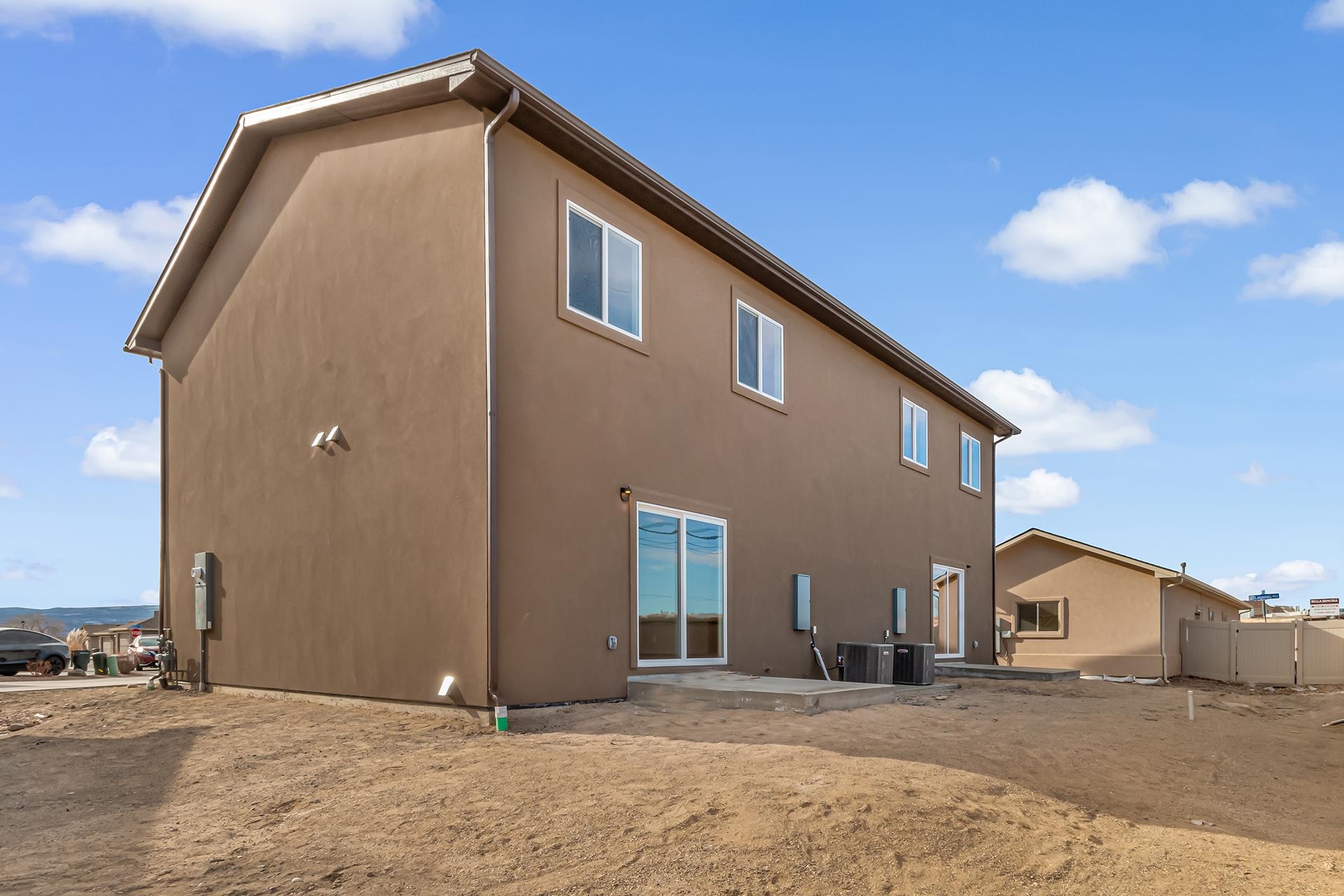 598 & 599 Teatro Court