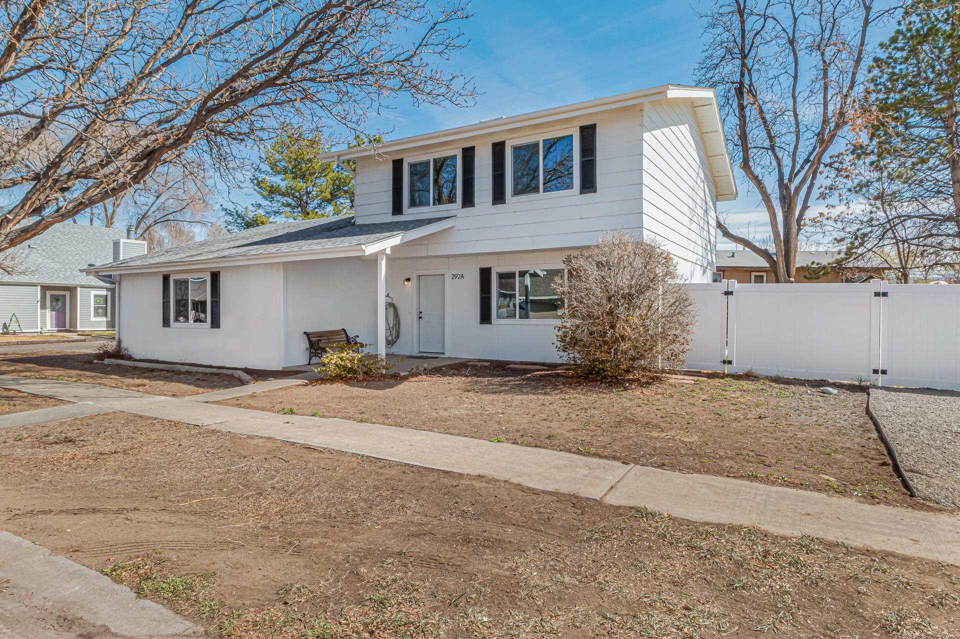 292 Dartmouth Lane Unit: A