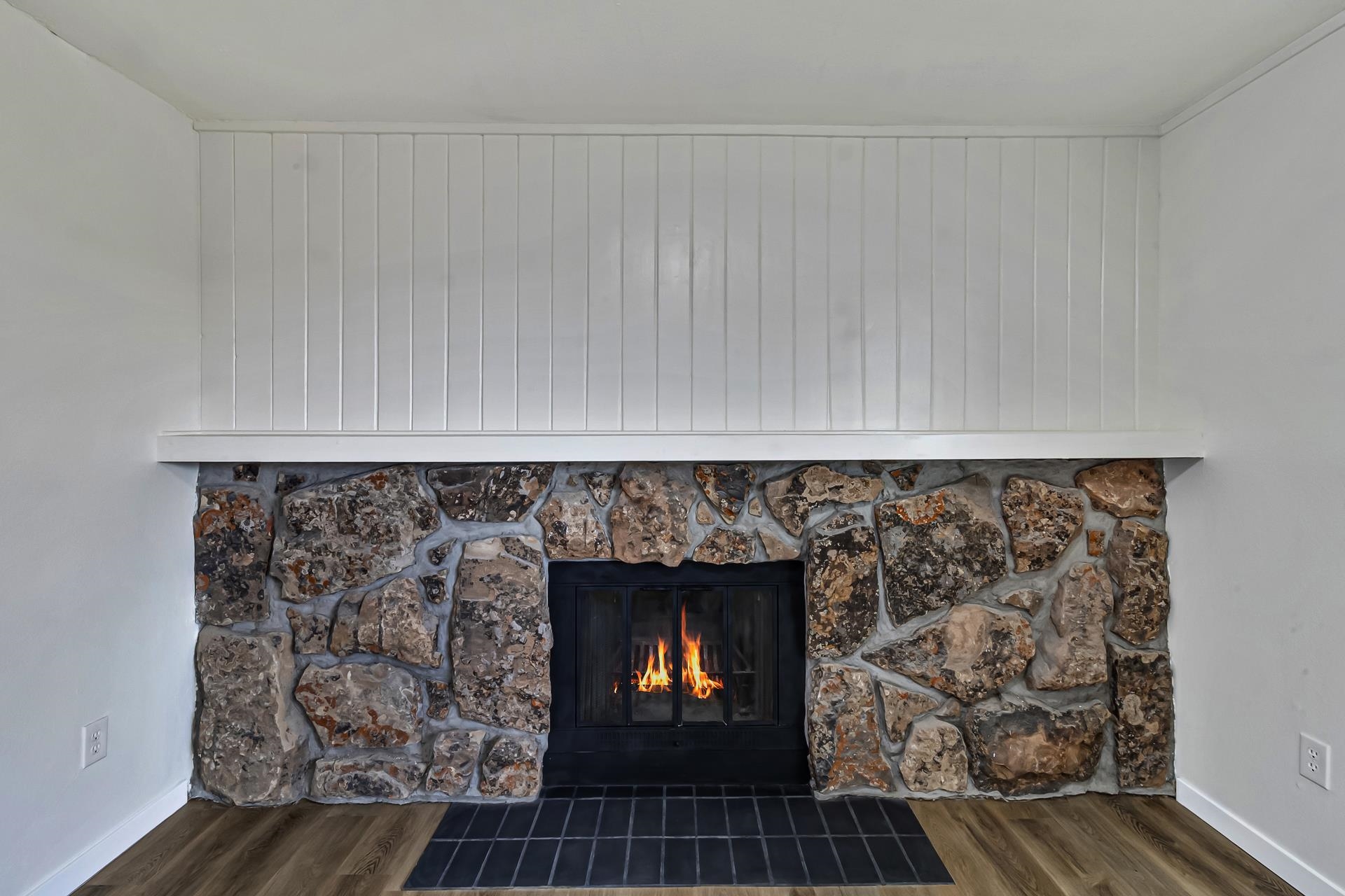 292 Dartmouth Lane Unit: A