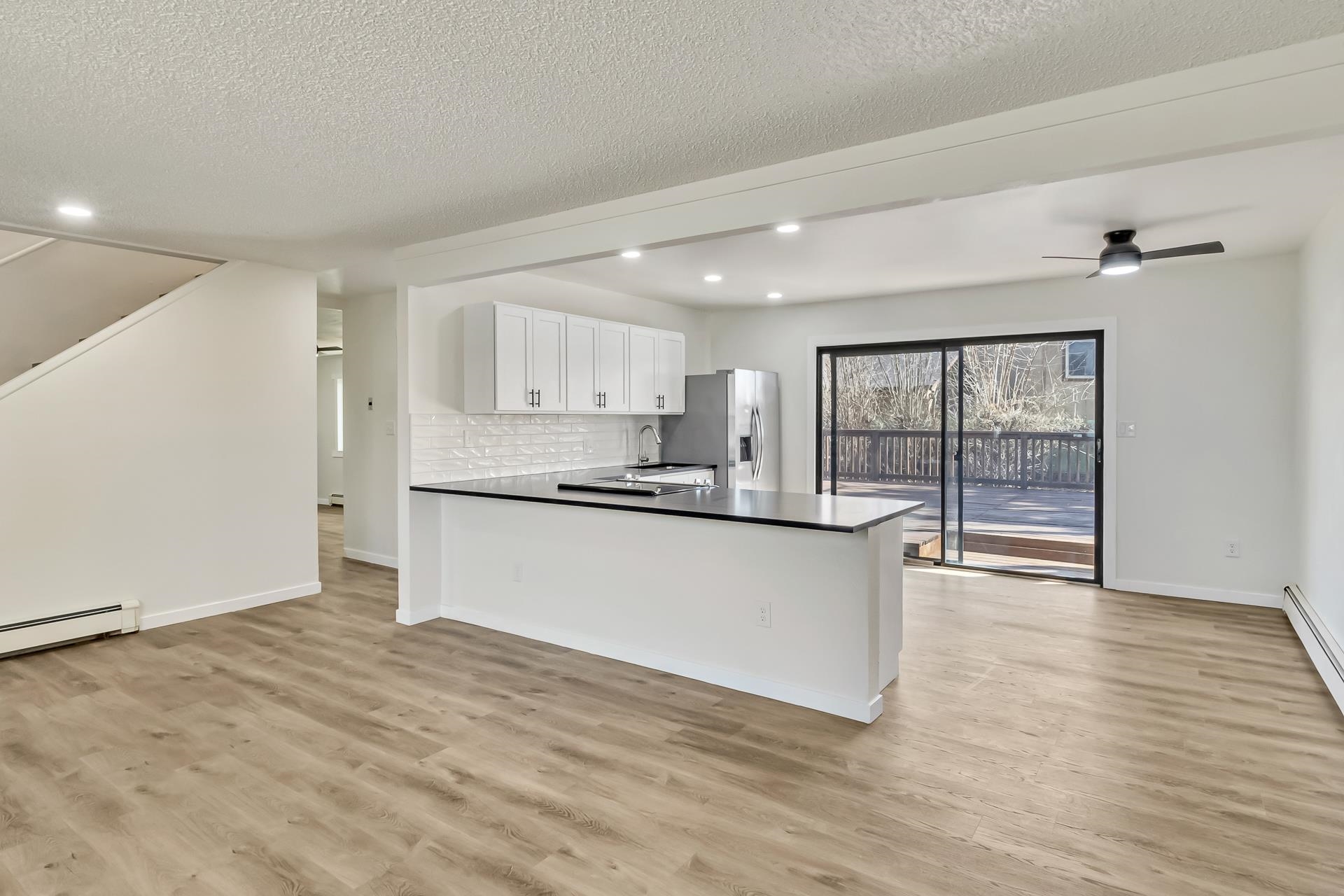 292 Dartmouth Lane Unit: A