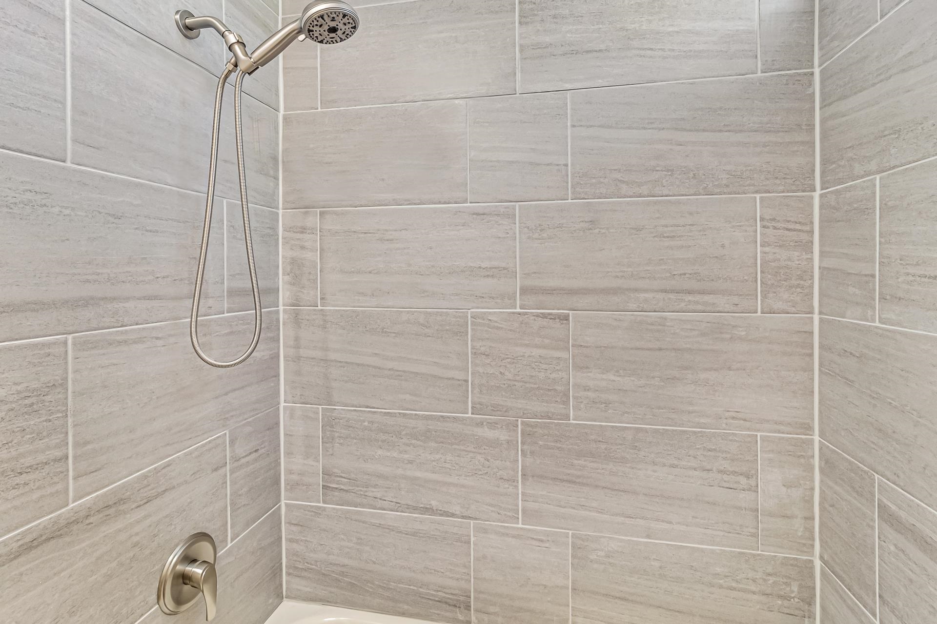 292 Dartmouth Lane Unit: A