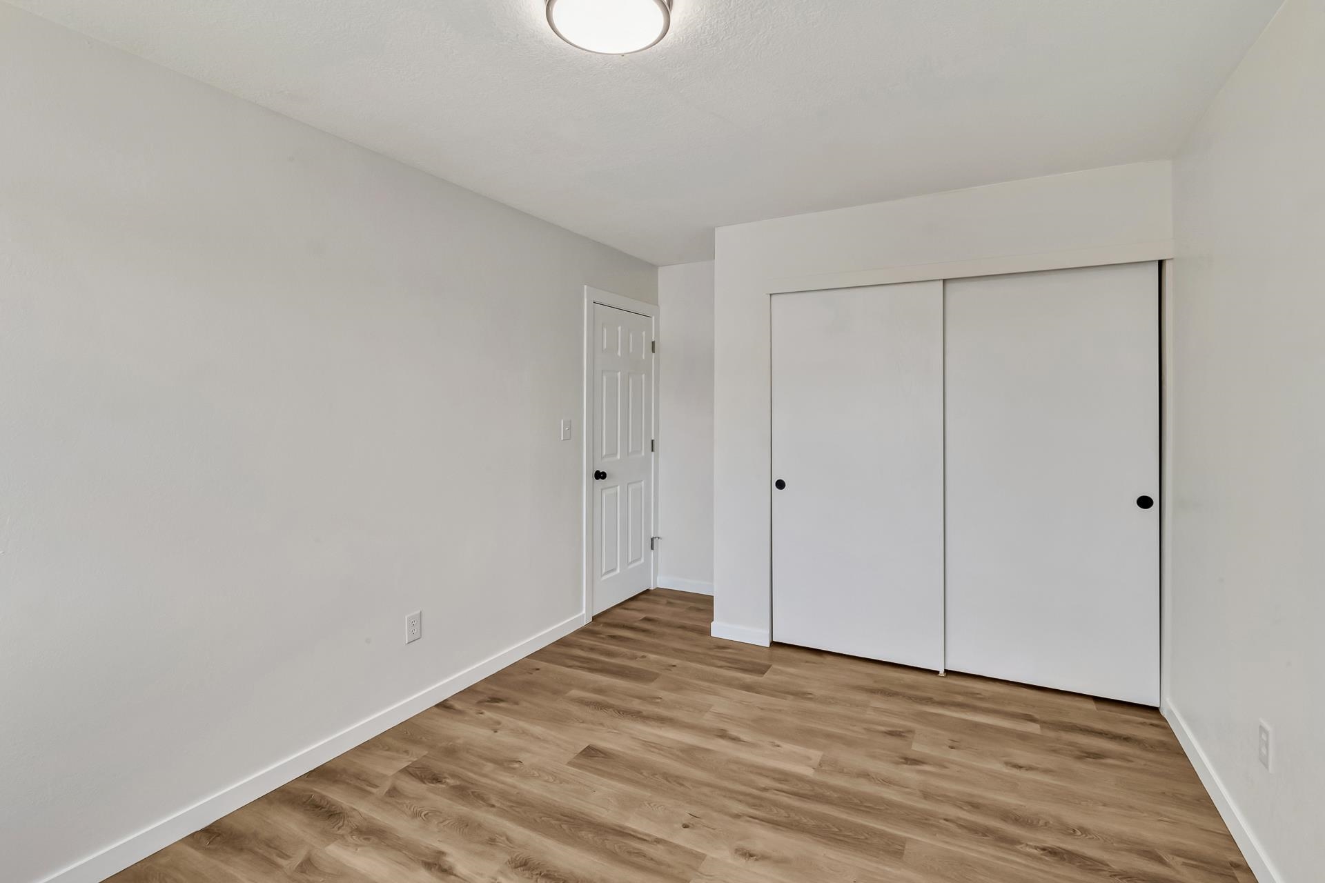 292 Dartmouth Lane Unit: A