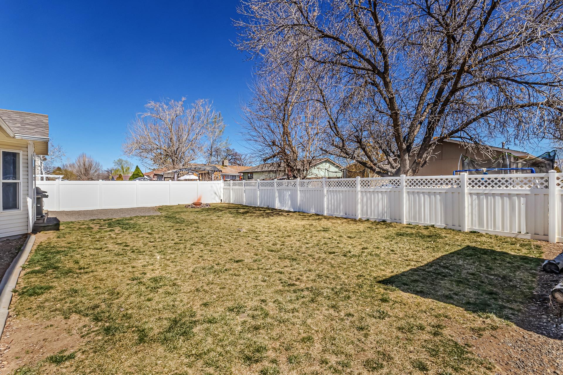 2841 1/2 Maverick Drive