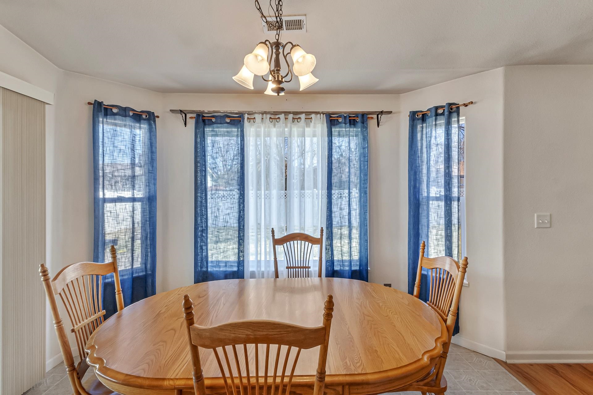 2841 1/2 Maverick Drive