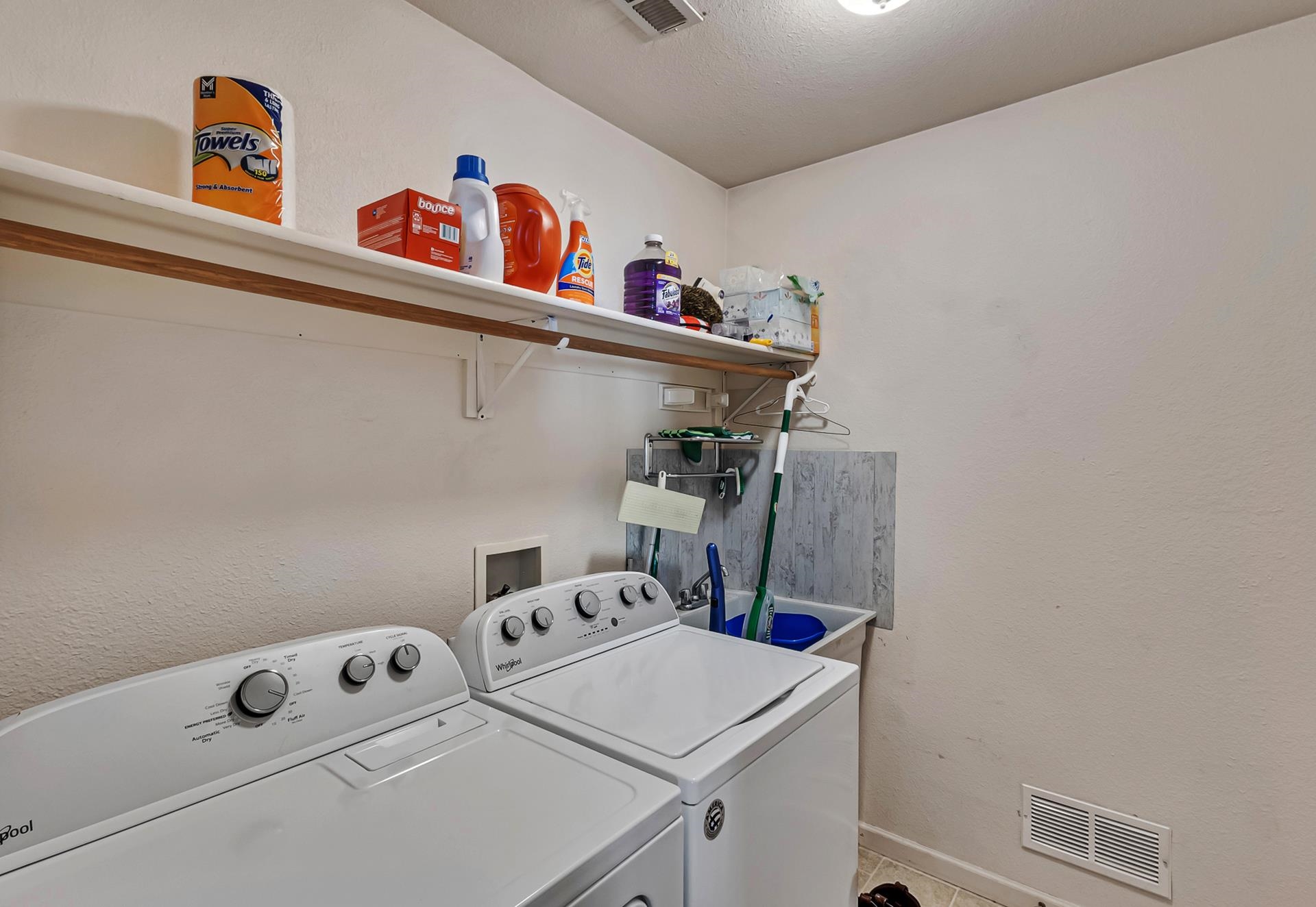 2841 1/2 Maverick Drive