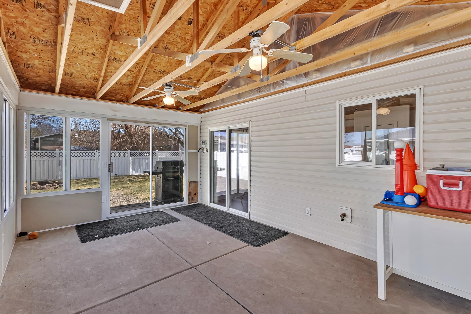 2841 1/2 Maverick Drive