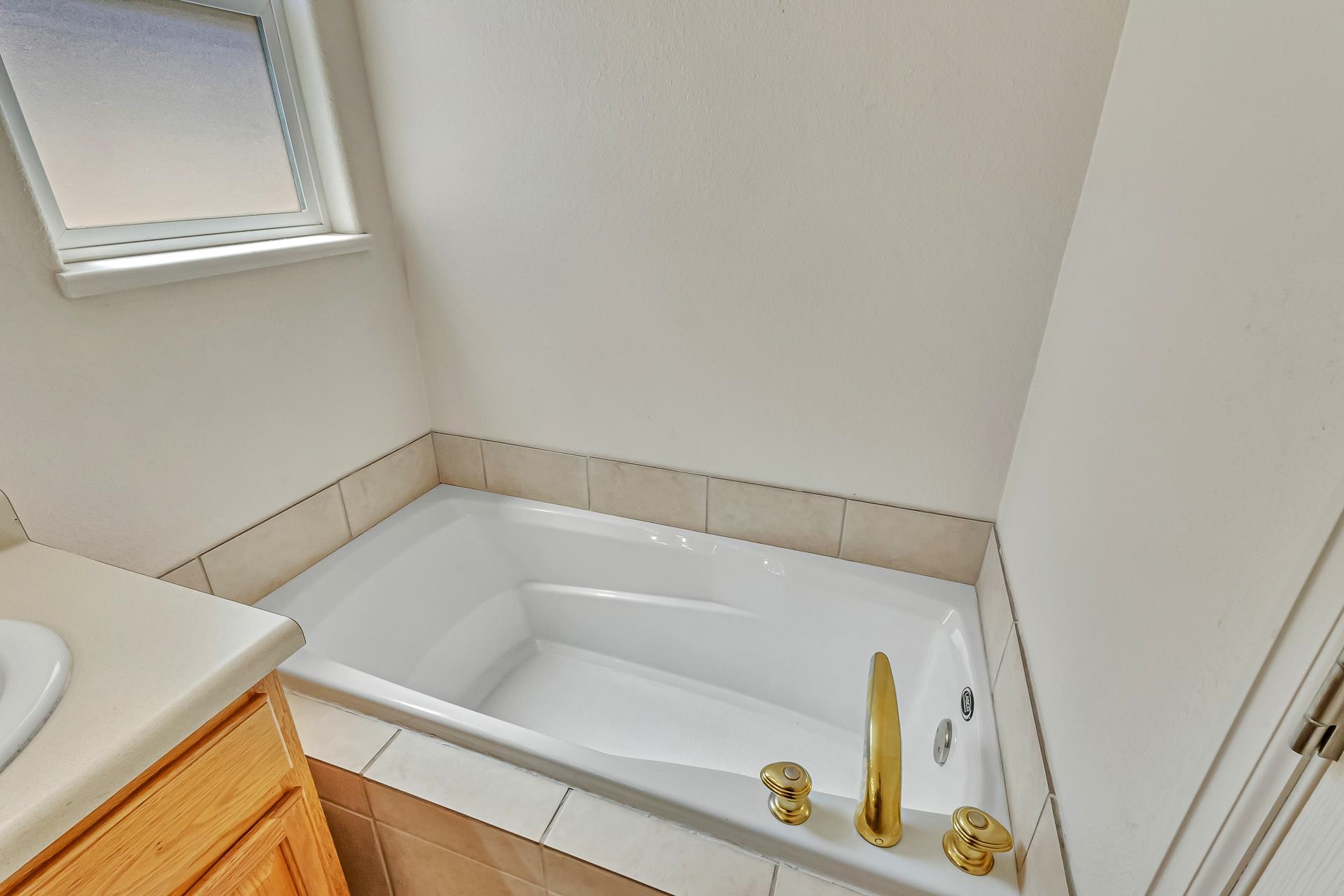 2841 1/2 Maverick Drive