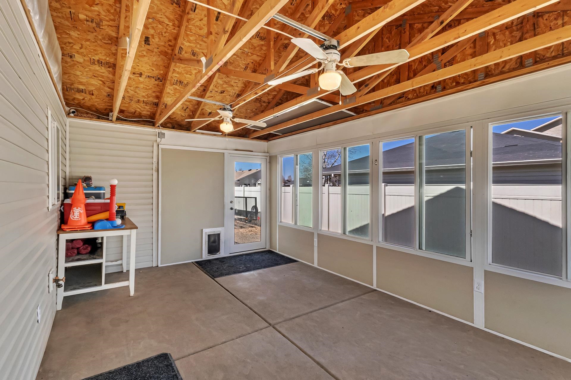 2841 1/2 Maverick Drive