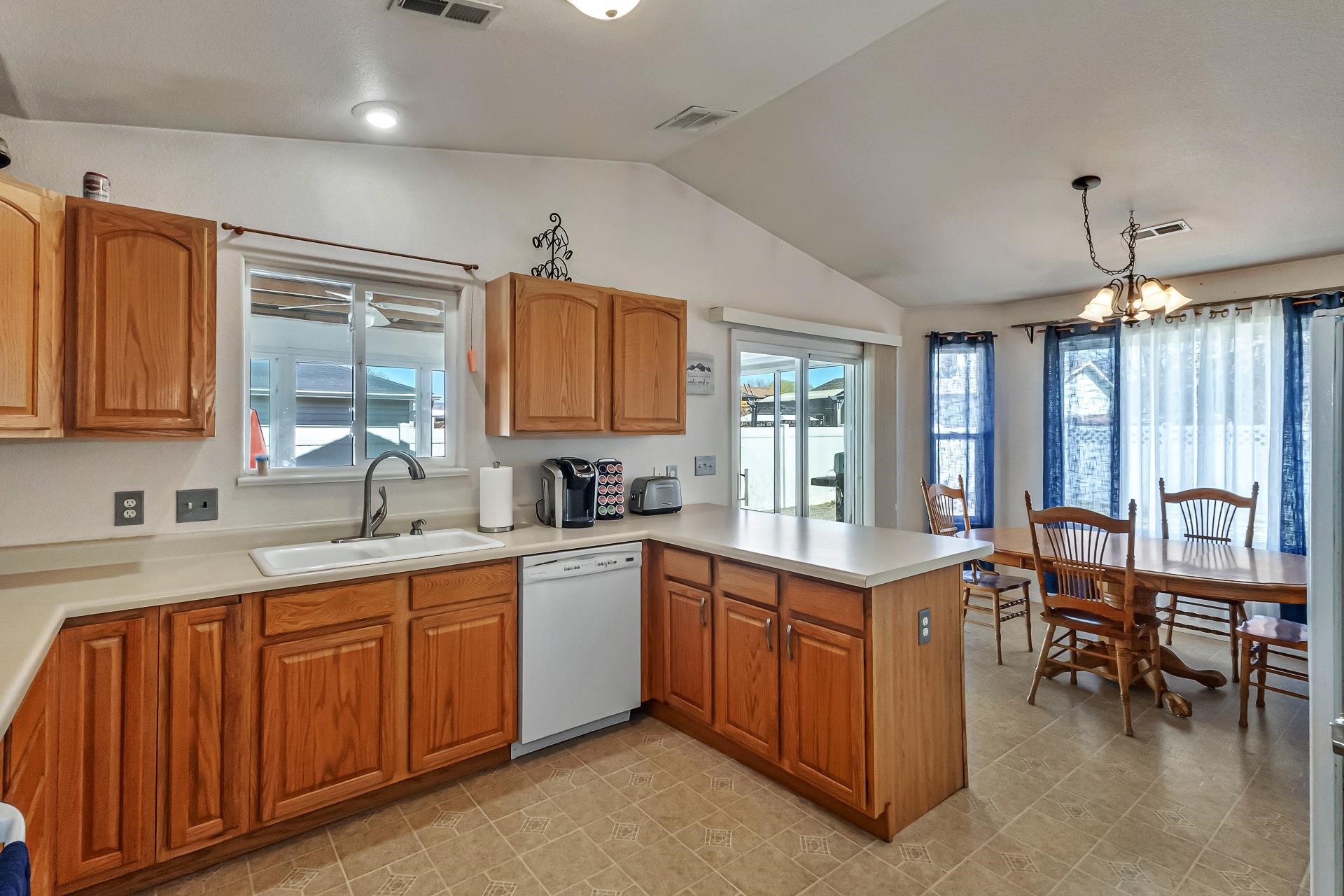 2841 1/2 Maverick Drive