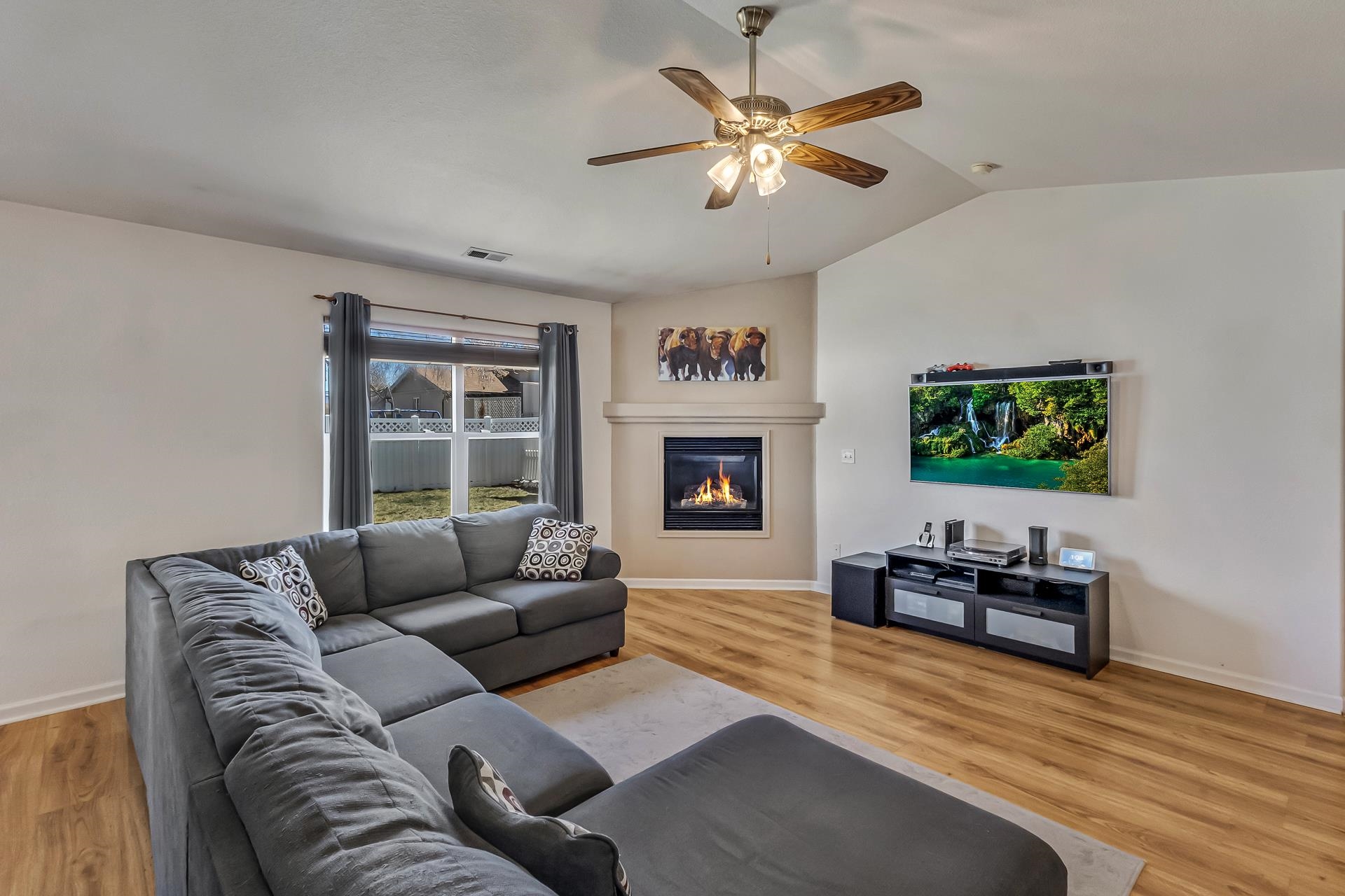 2841 1/2 Maverick Drive