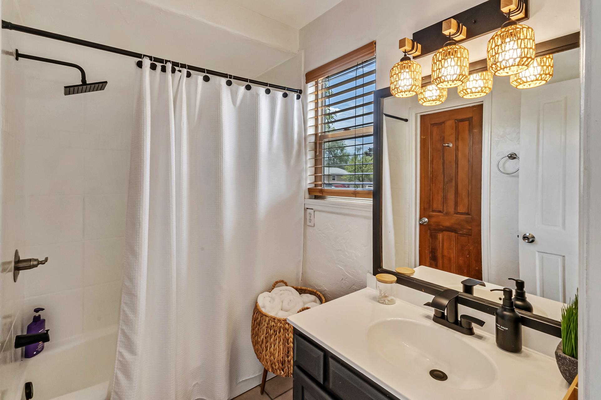 1344 Kennedy Avenue Unit: A,B,C