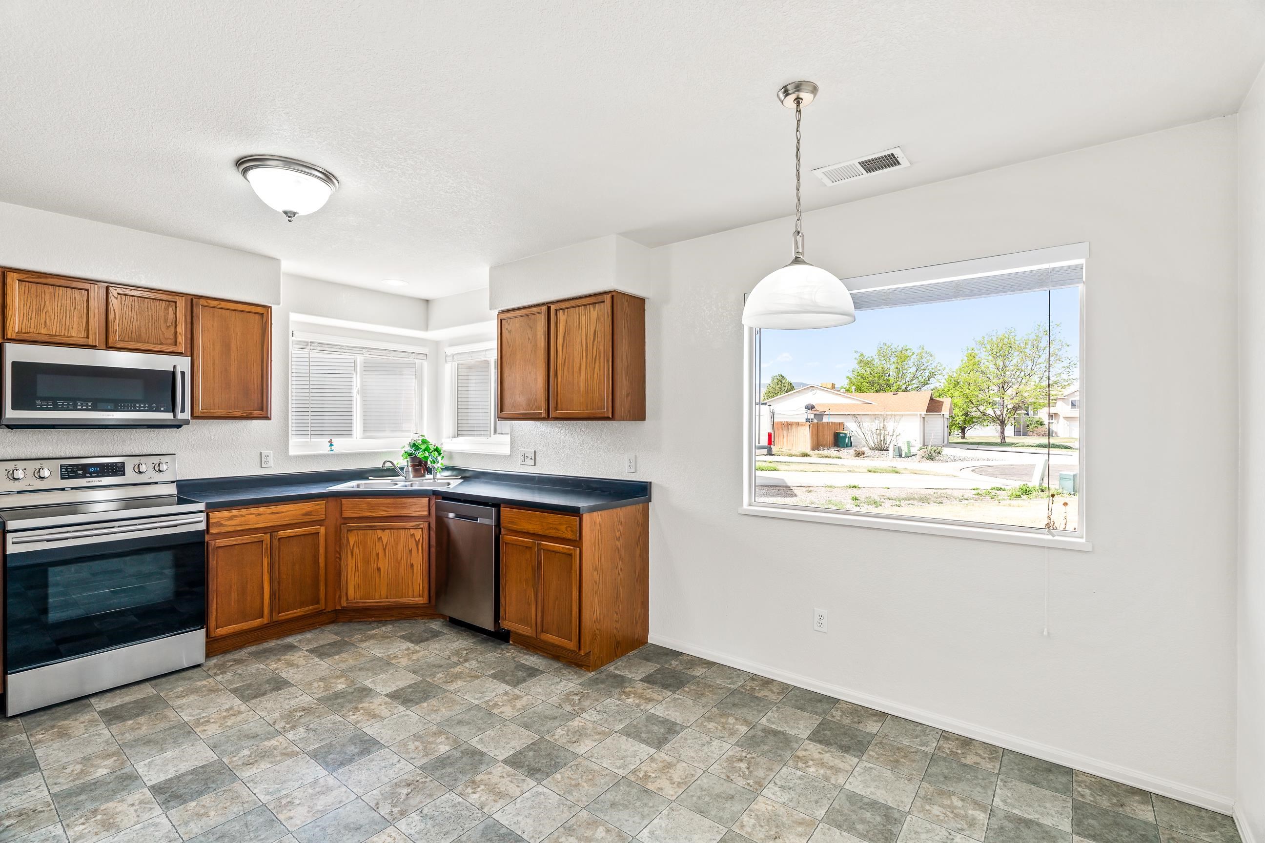 144 N Park Court