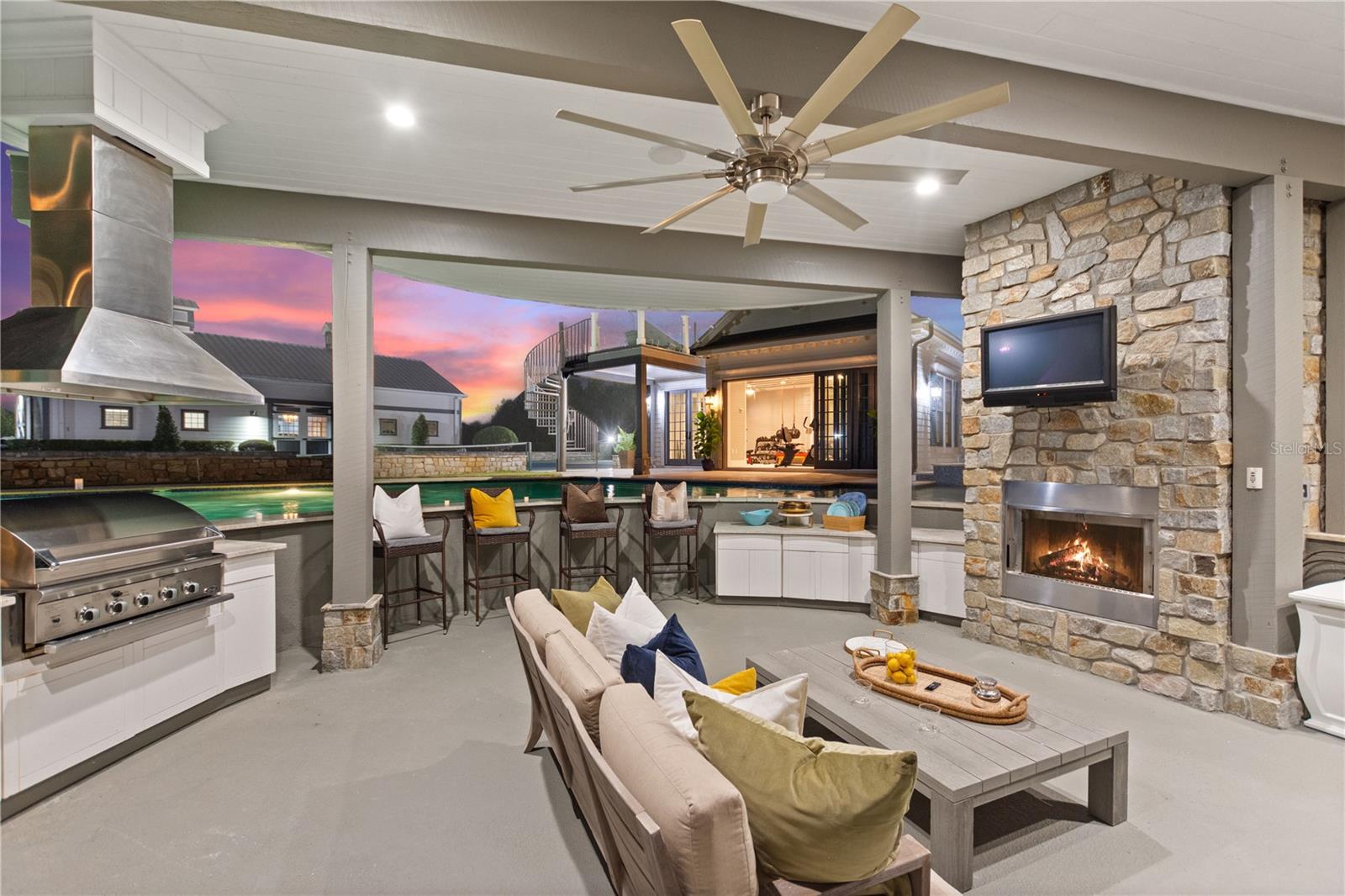 3018 KINGFISHER POINT