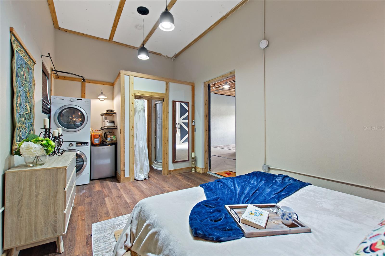 3018 KINGFISHER POINT