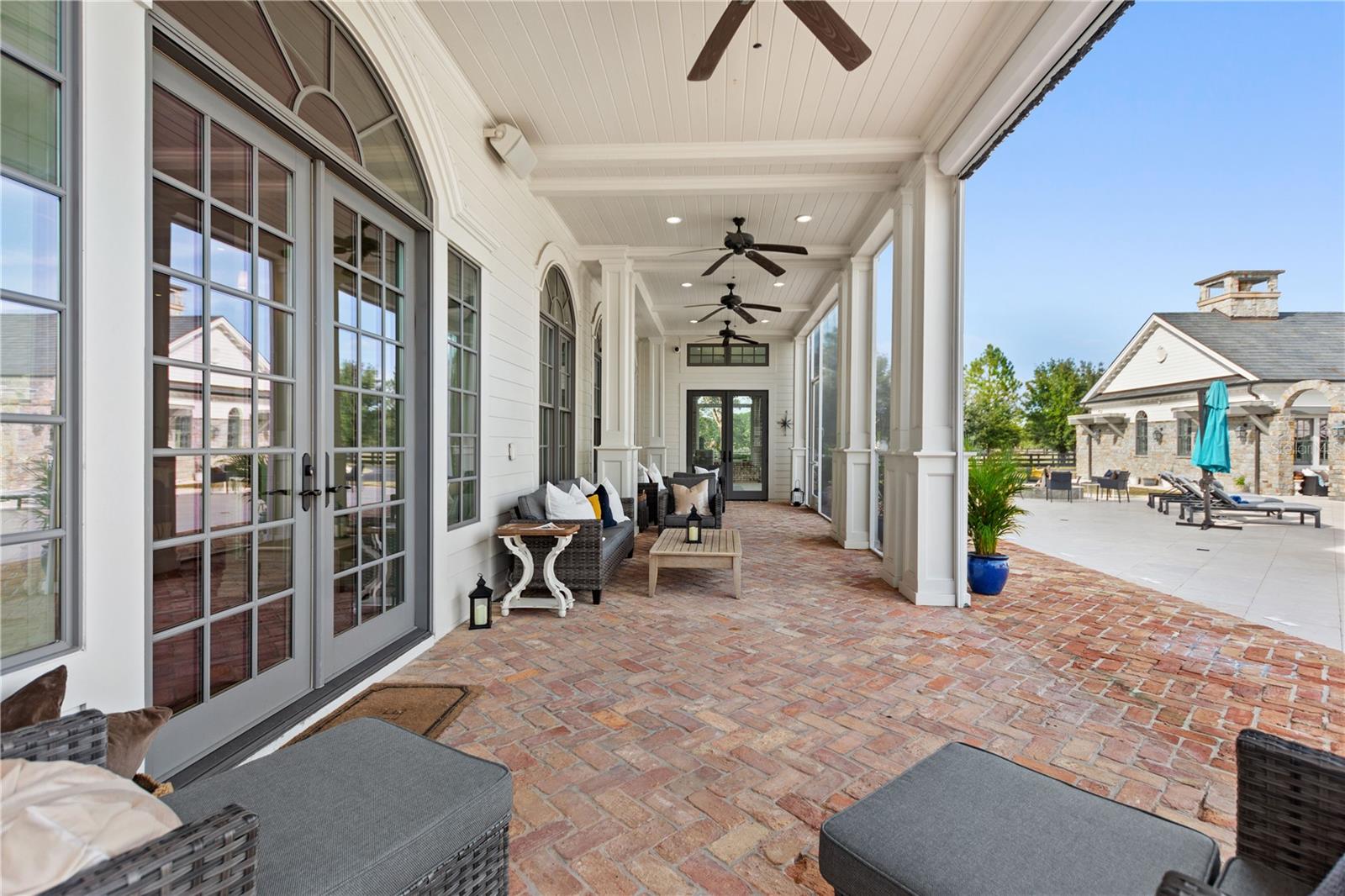 3018 KINGFISHER POINT
