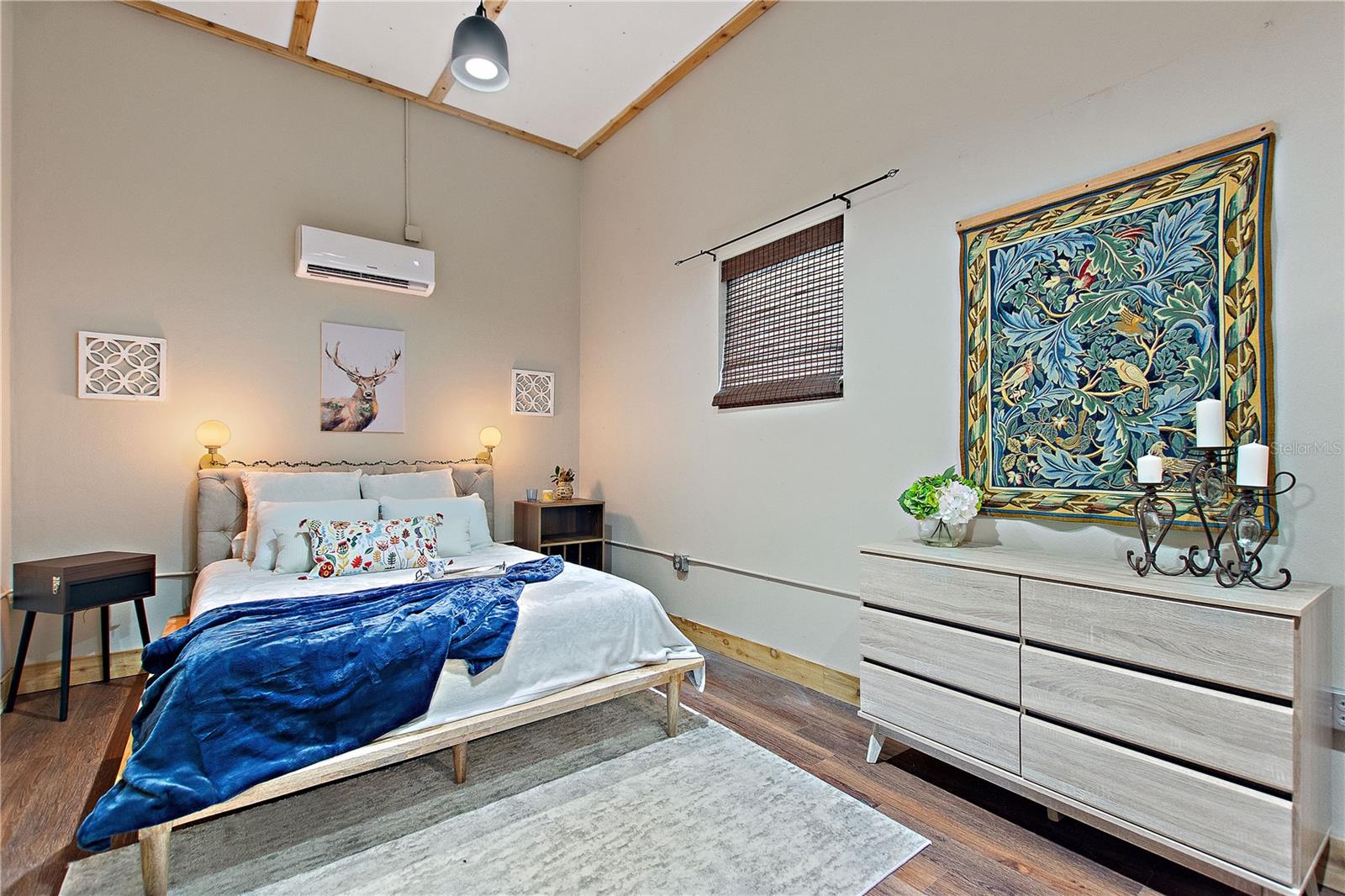 3018 KINGFISHER POINT