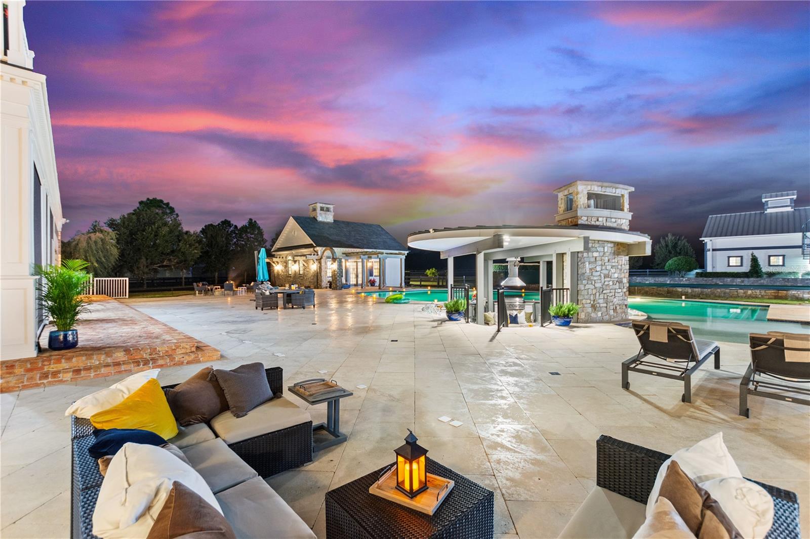 3018 KINGFISHER POINT