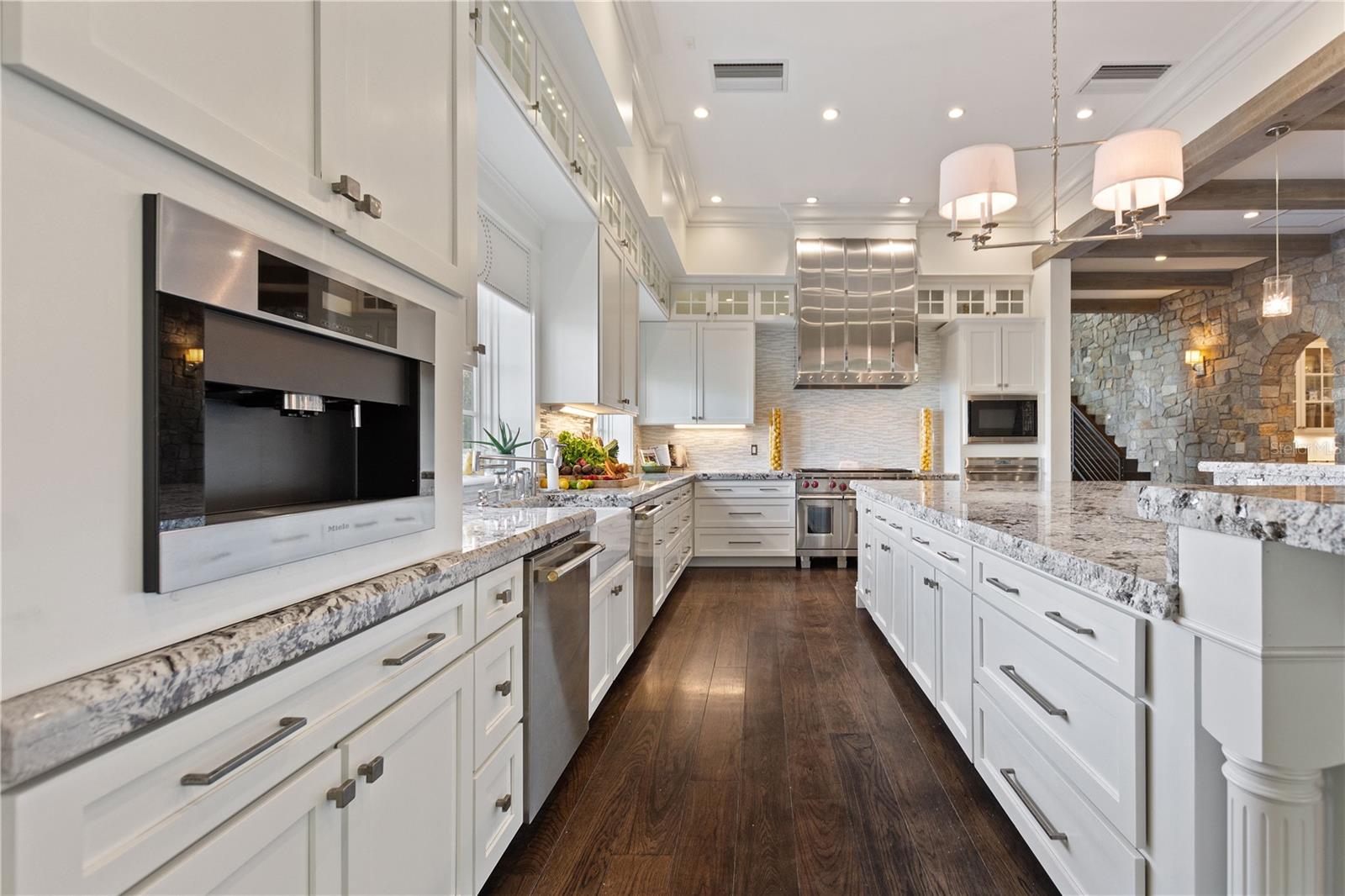 3018 KINGFISHER POINT