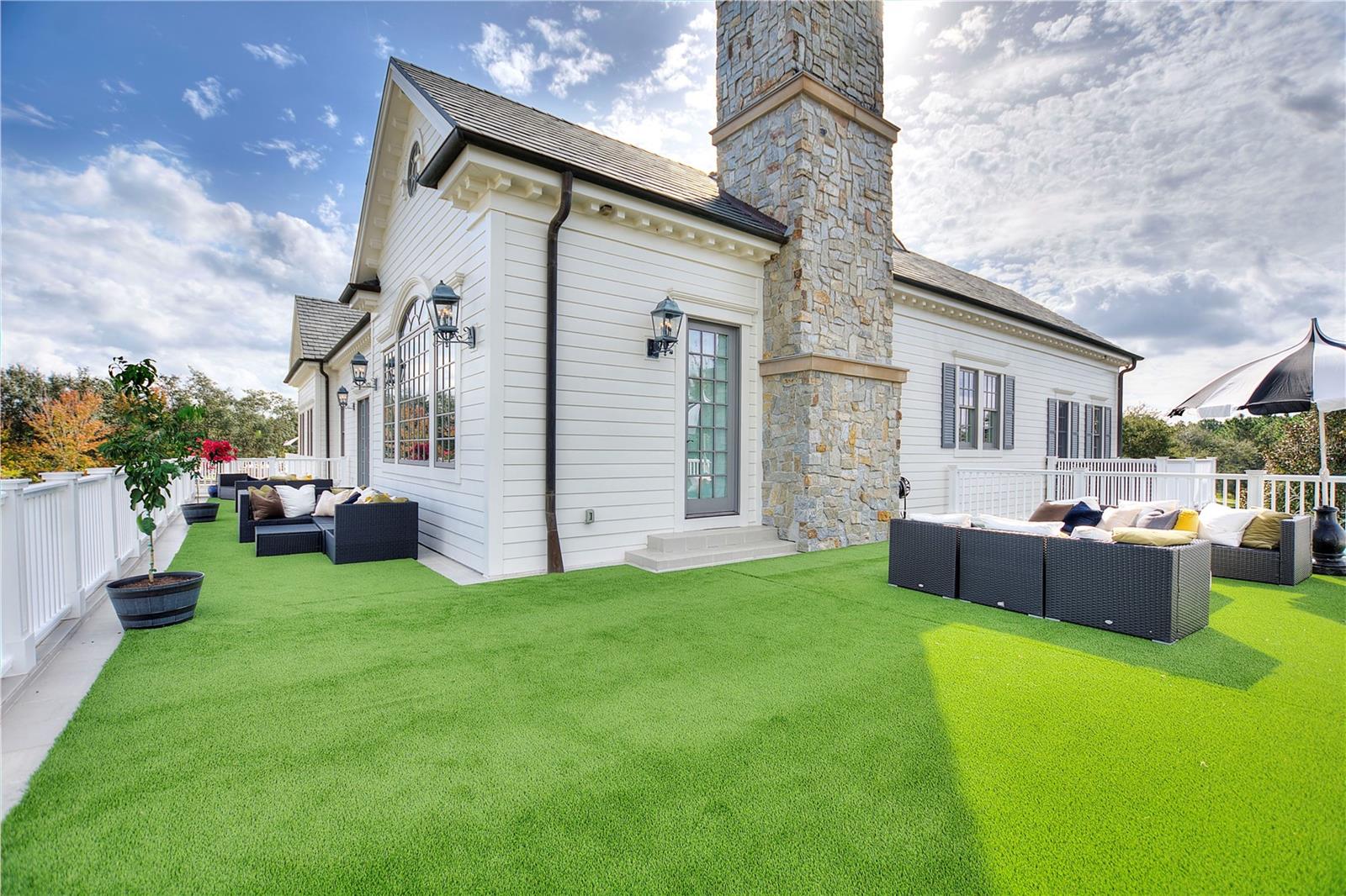 3018 KINGFISHER POINT