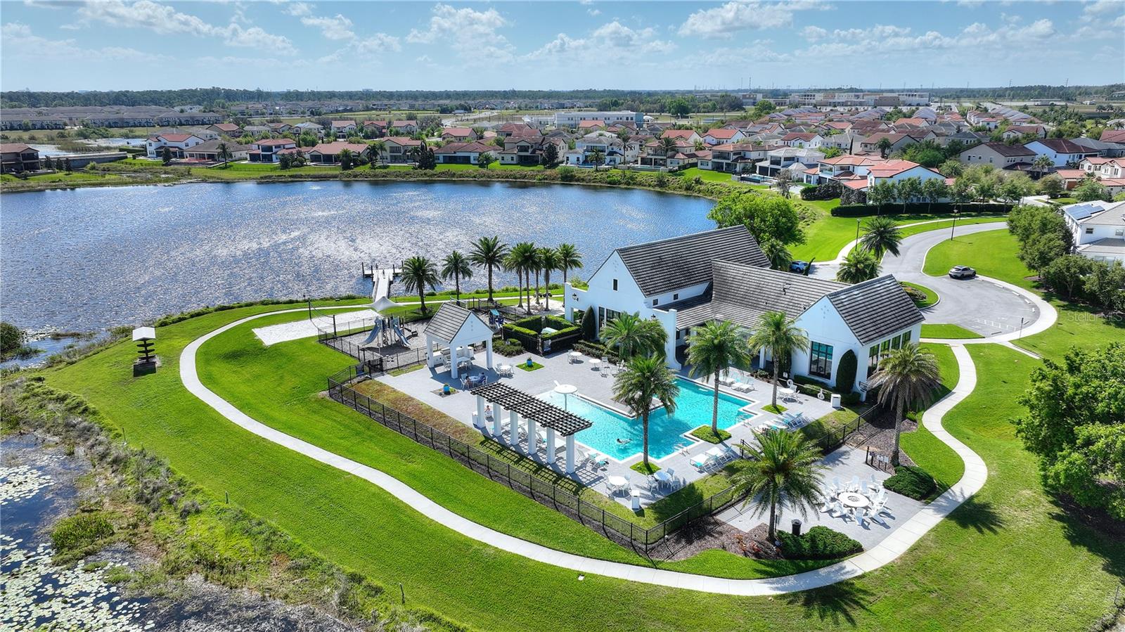 8872 BISMARCK PALM DR