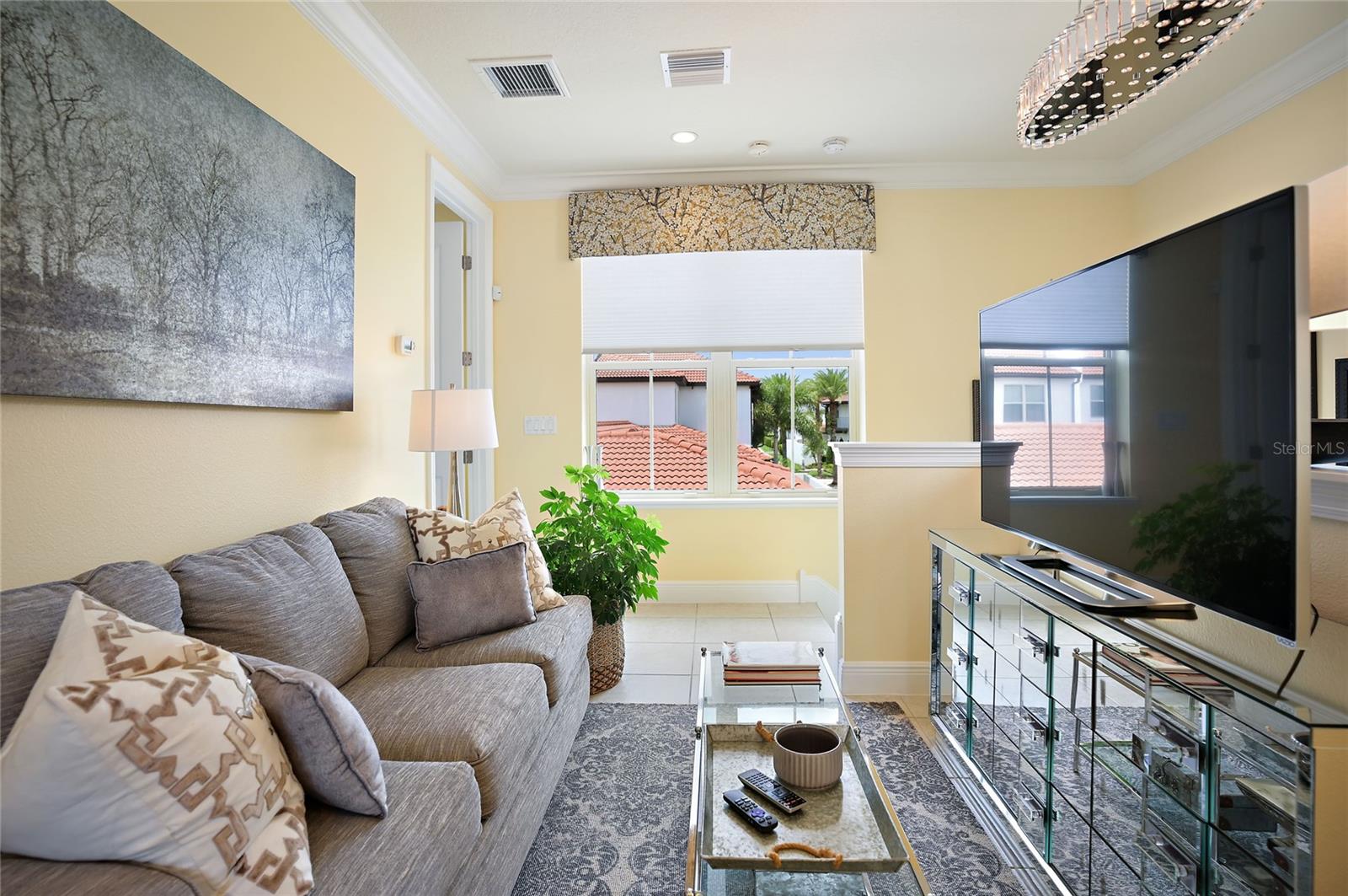 8872 BISMARCK PALM DR