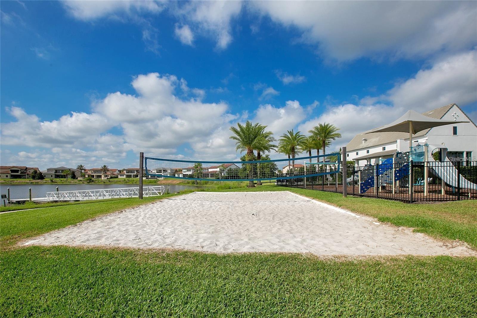 8872 BISMARCK PALM DR