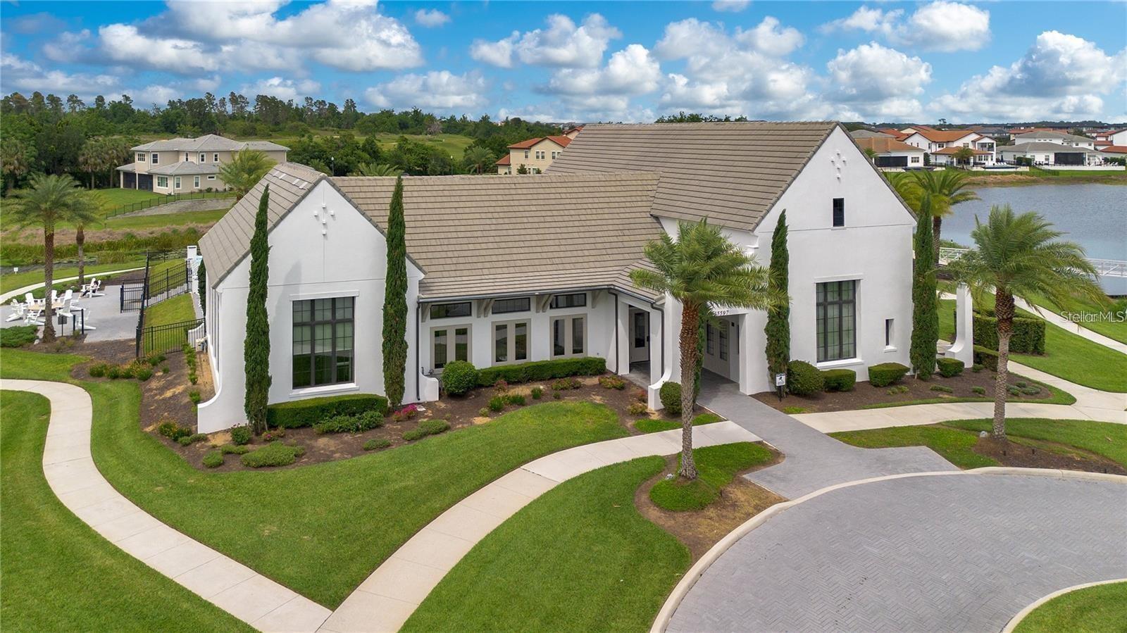 8872 BISMARCK PALM DR