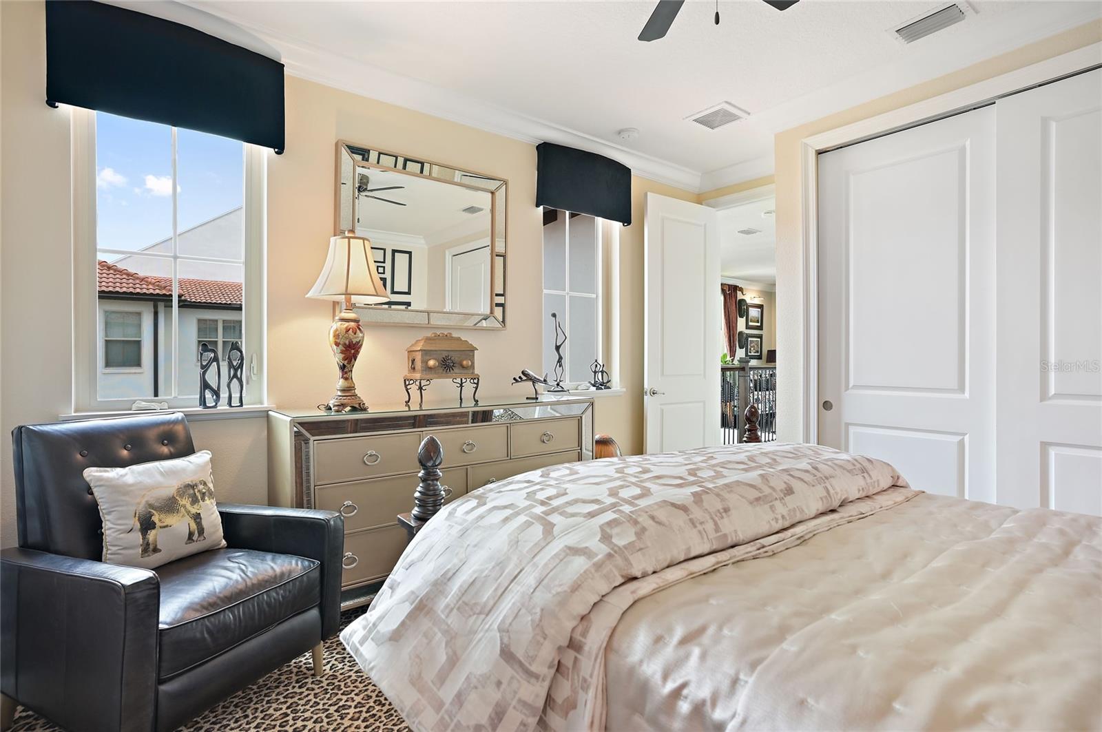 8872 BISMARCK PALM DR