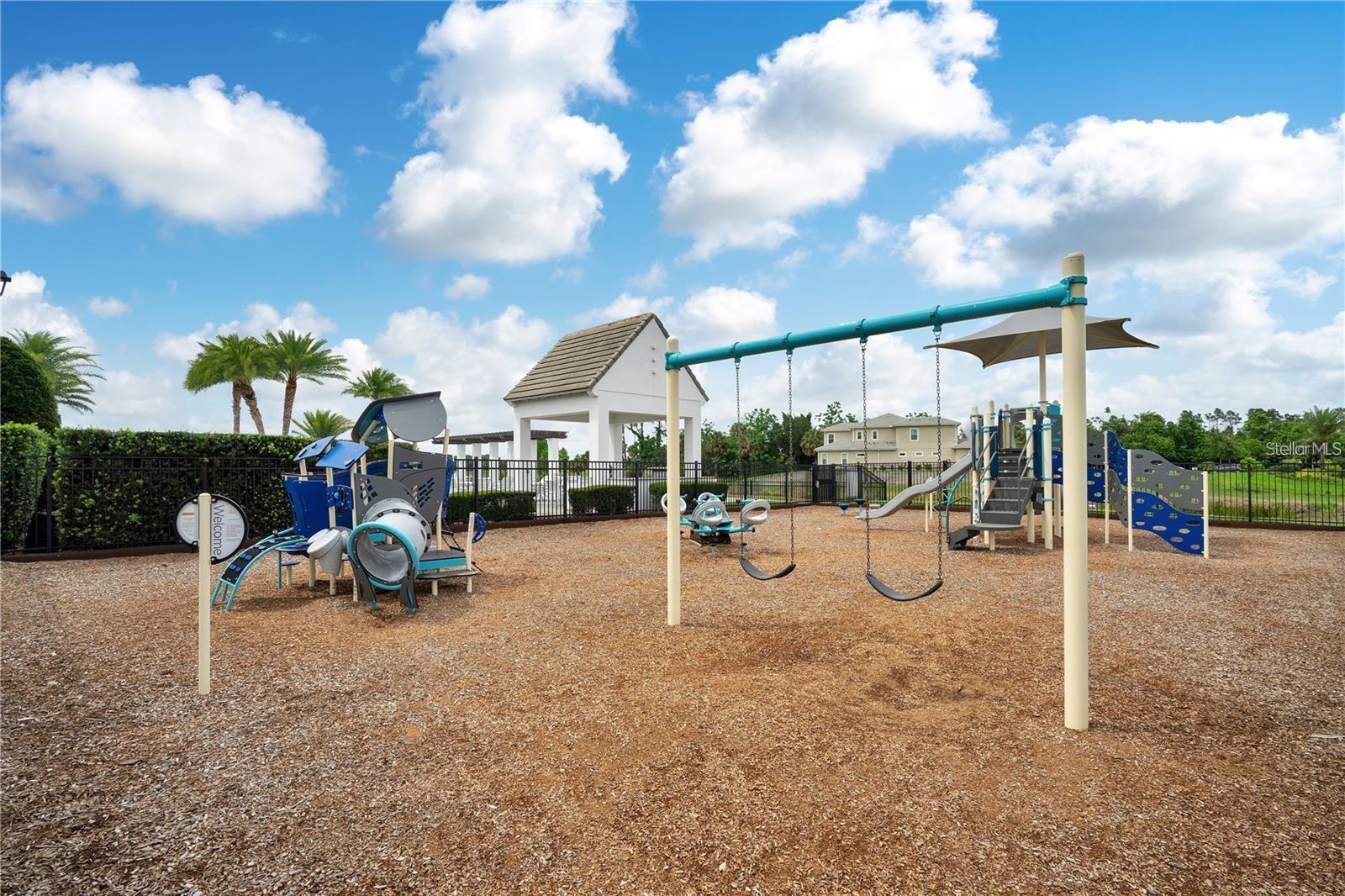 8872 BISMARCK PALM DR