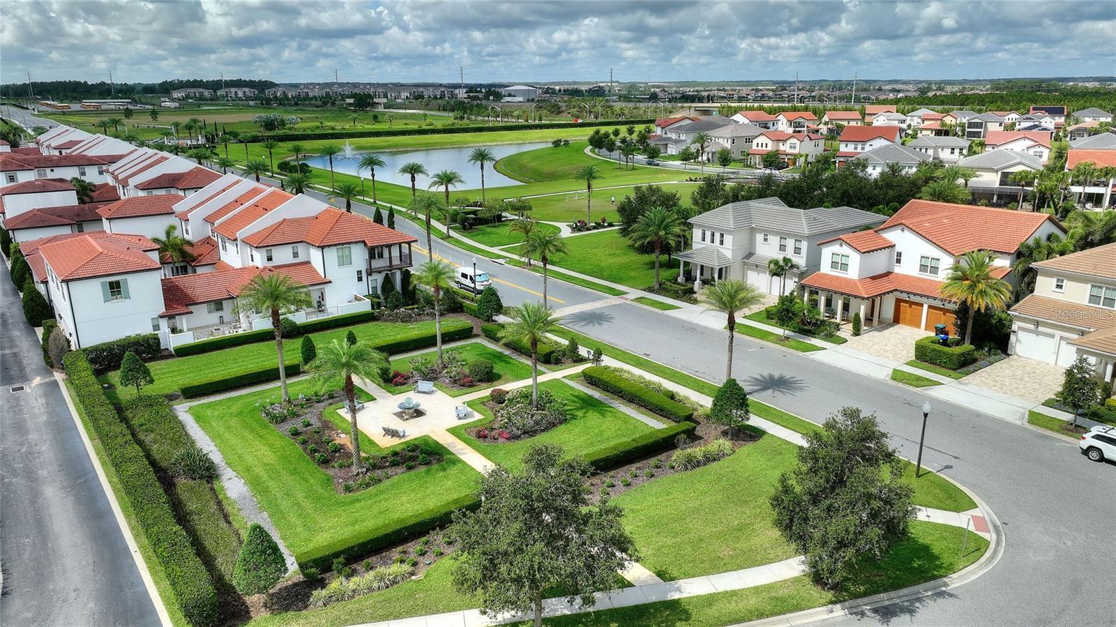 8872 BISMARCK PALM DR